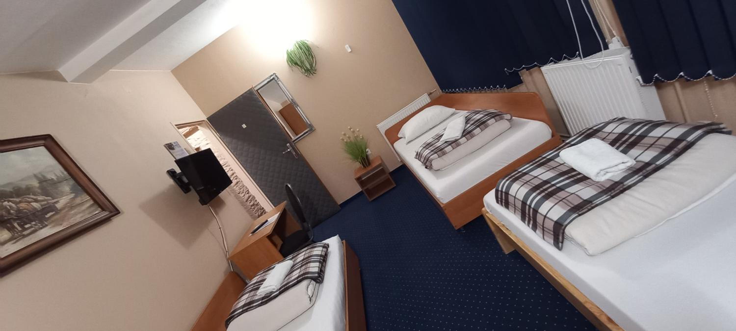 Triple Room - Photo 1