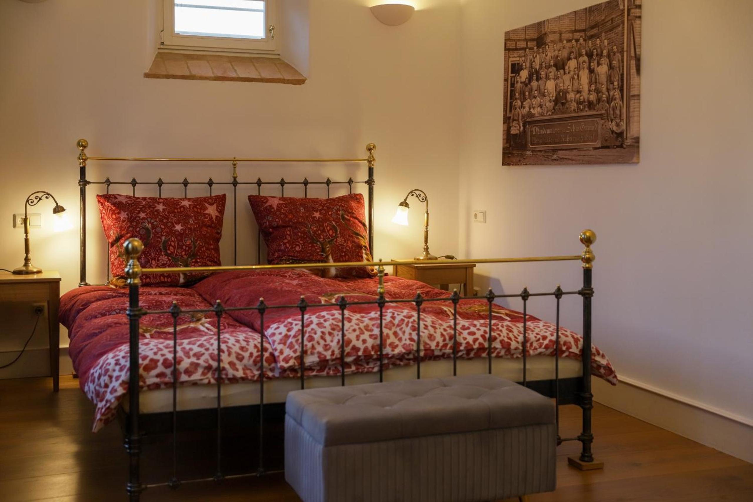 Deluxe King Room photo 2