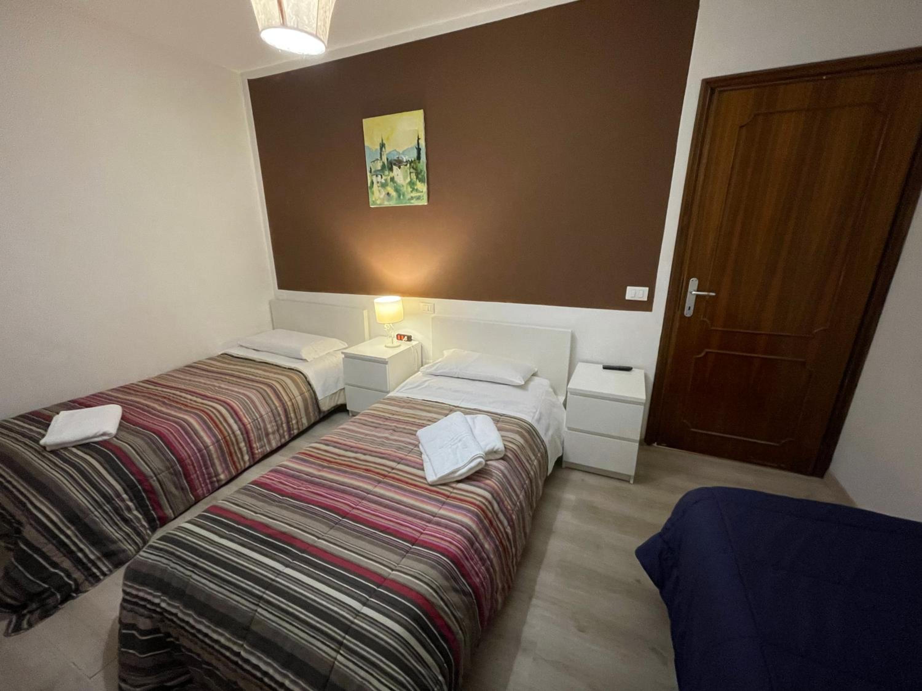 Triple Room with Shared Bathroom photo 2