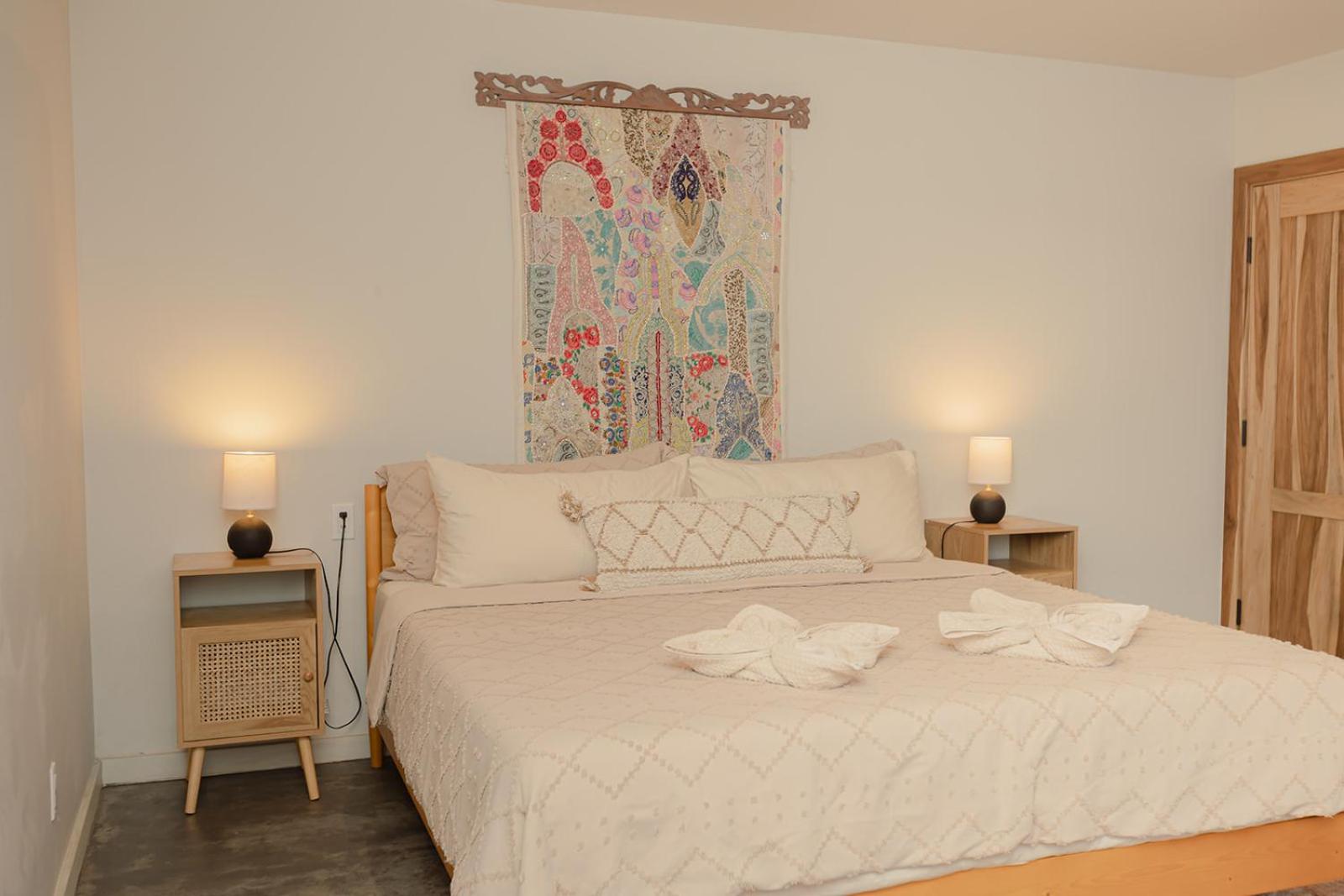 King Studio with Sofa Bed