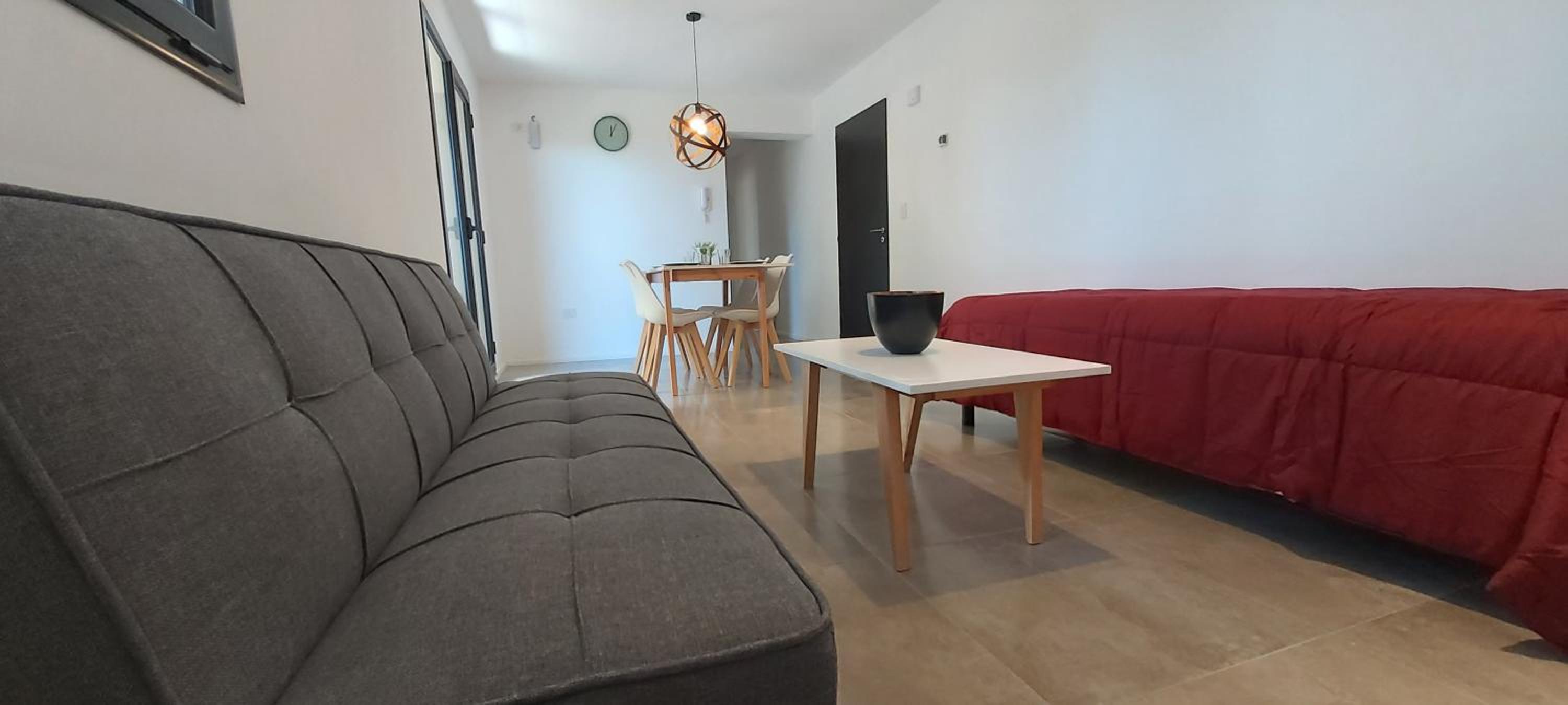 One-Bedroom Apartment photo 1
