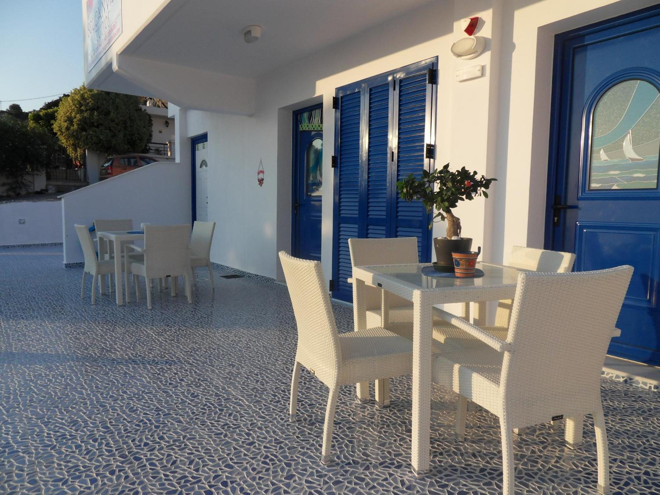 Studio Apartment with Sea View photo 2