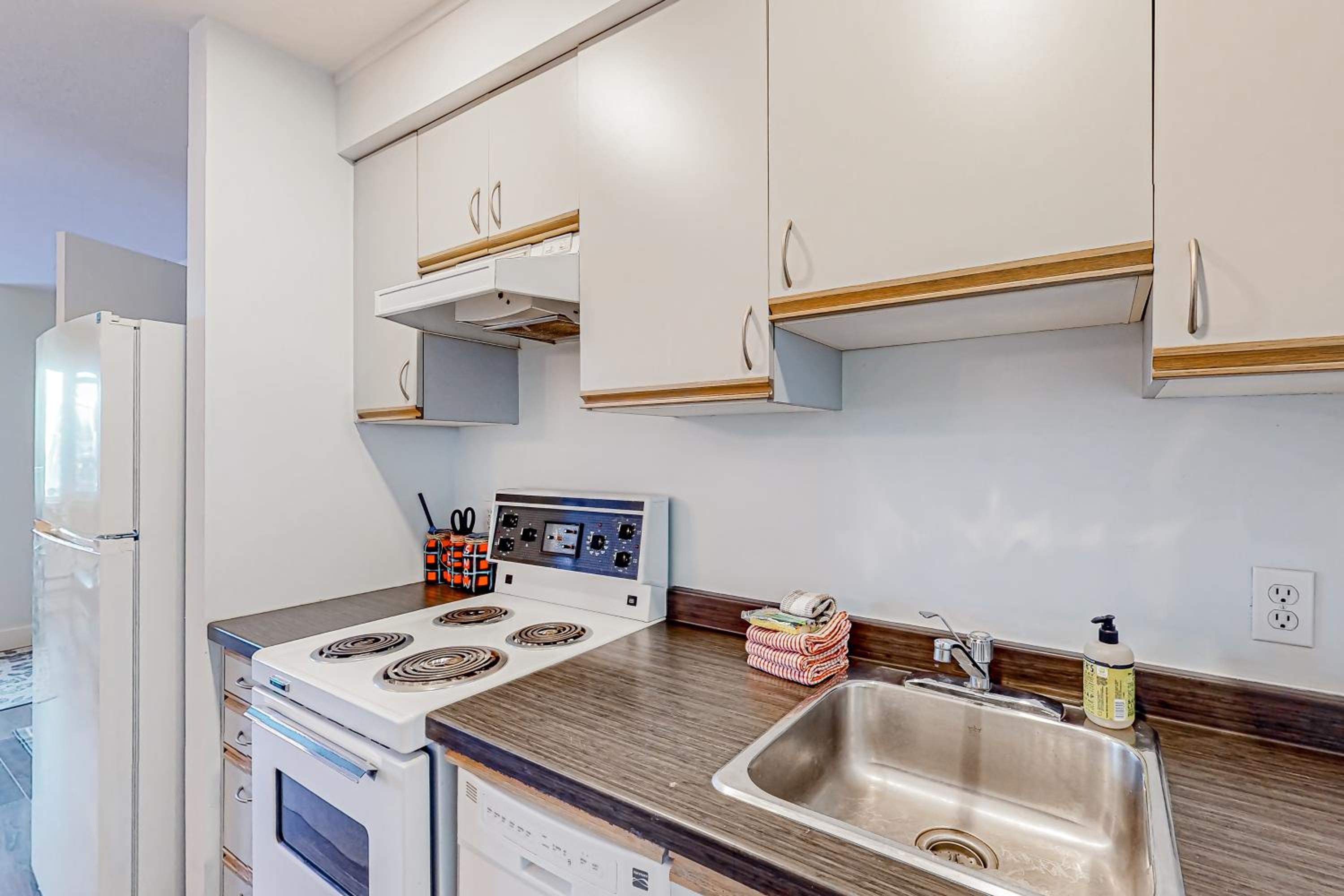 Four-Bedroom House photo 2