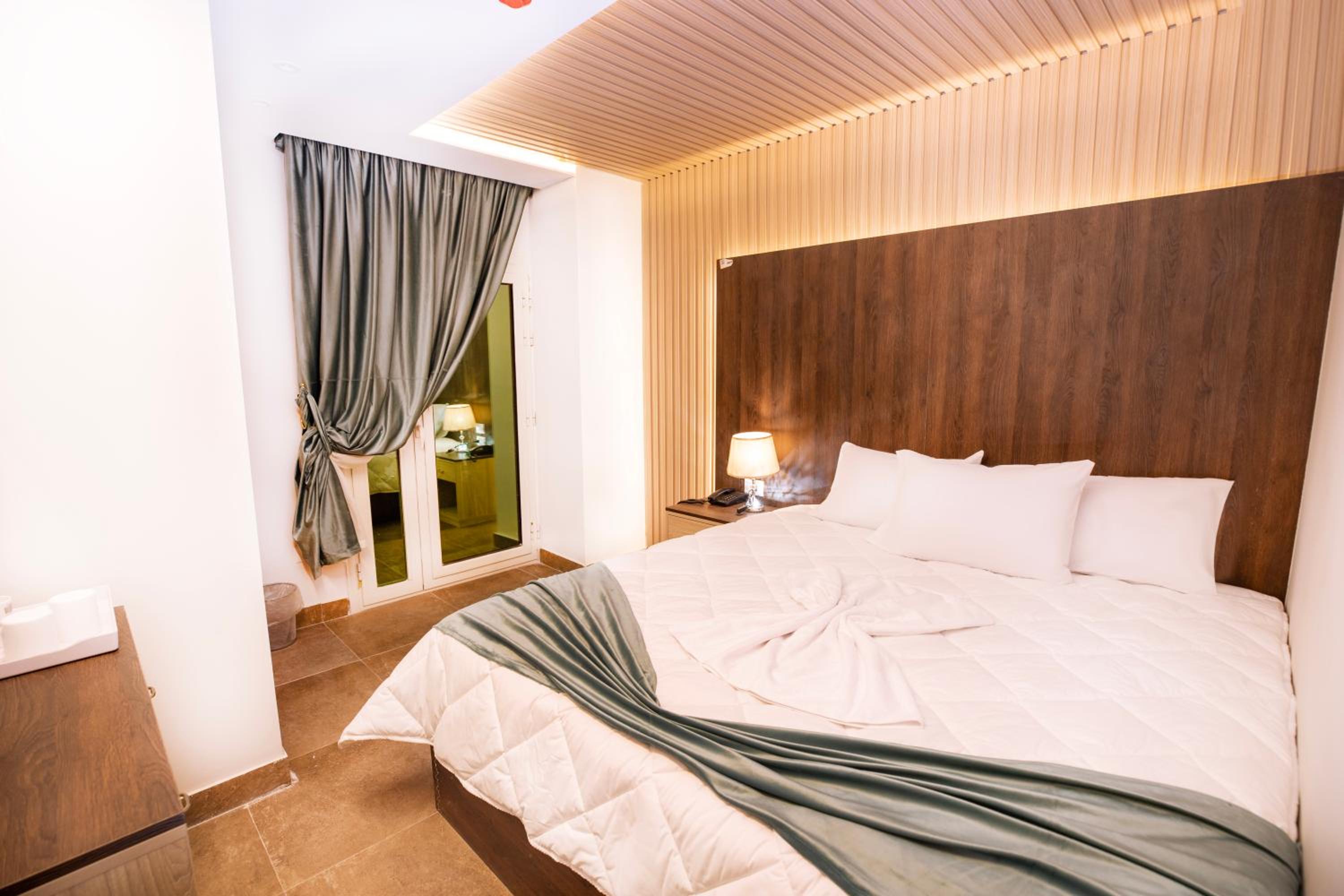 King Room With Mountain View photo 2