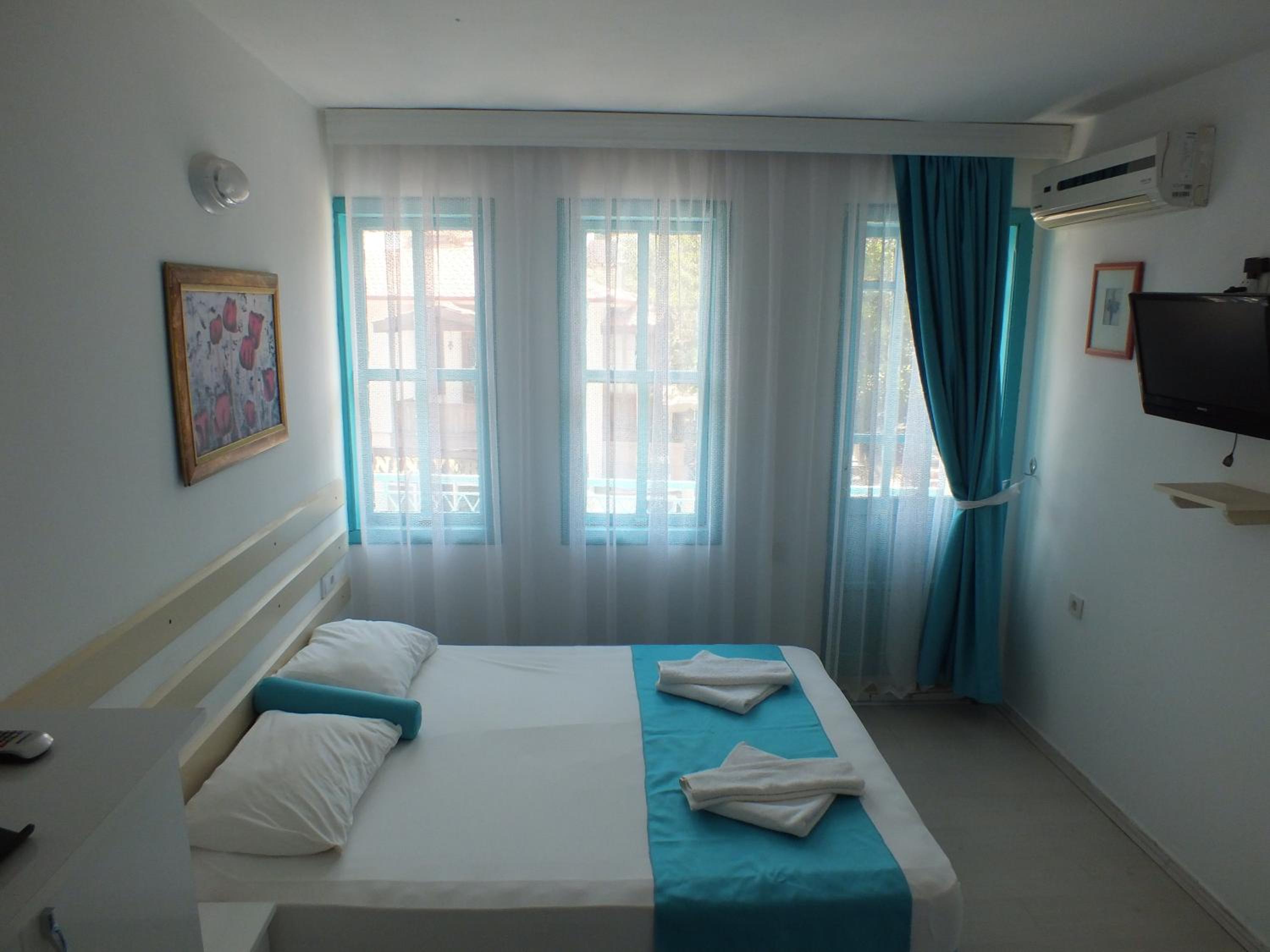 Standard Triple Room - Photo 6