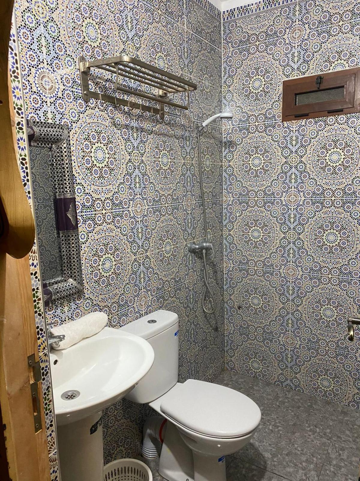 Deluxe Family Suite - Photo 3