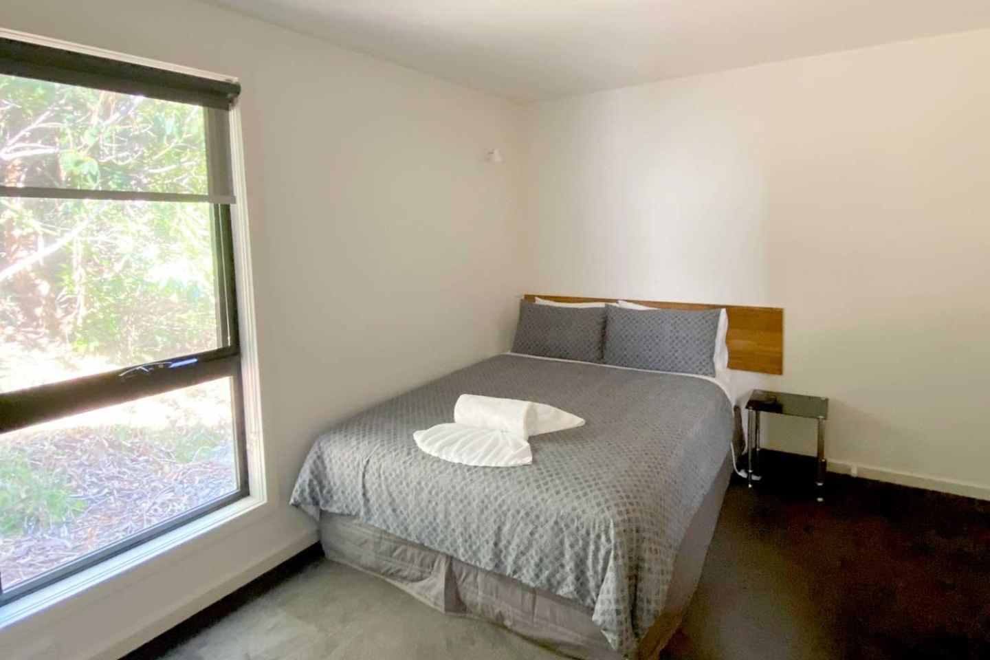 Quadruple Room with Private Bathroom photo 3