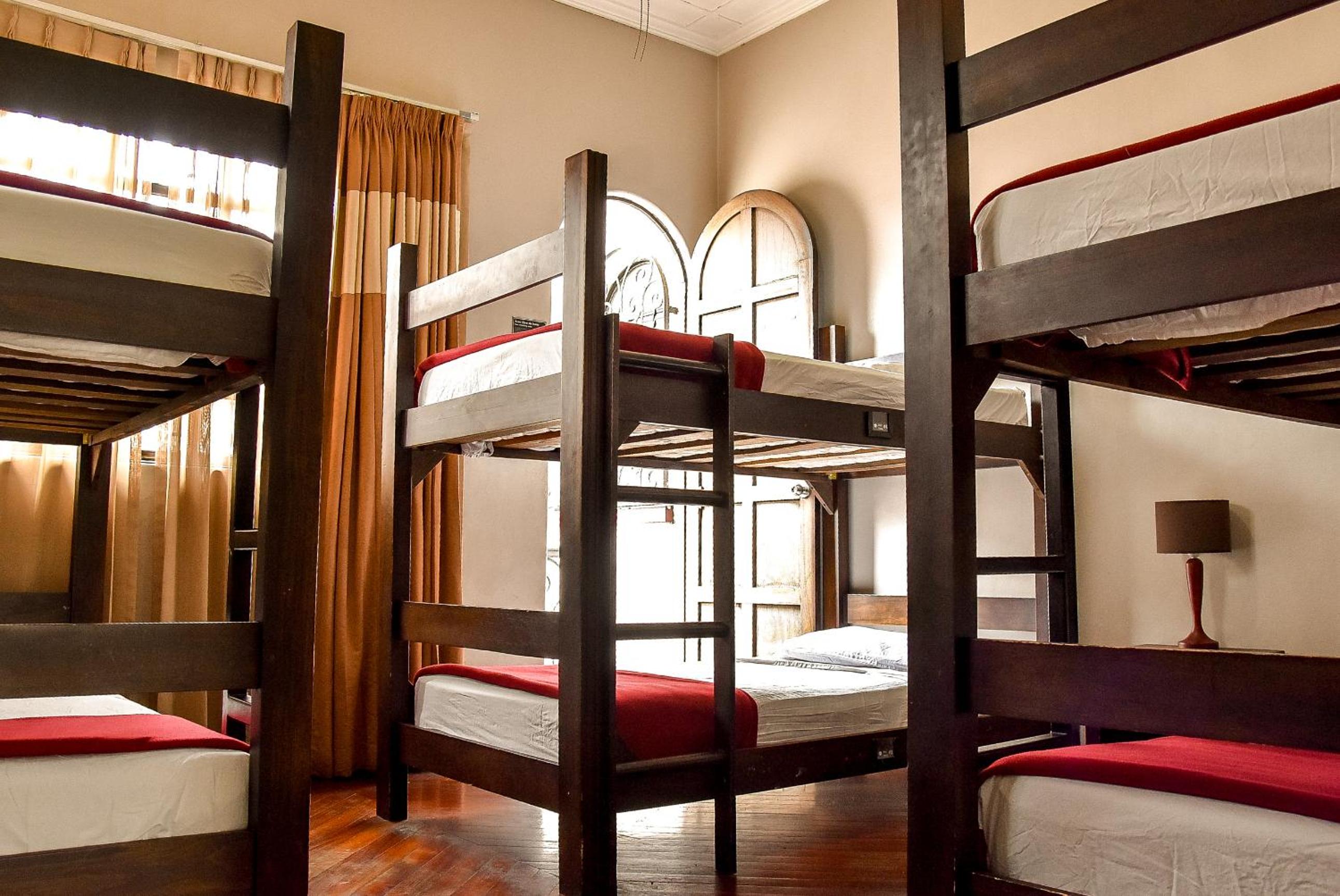 Bed in 6-Bed Mixed Dormitory Room photo 1