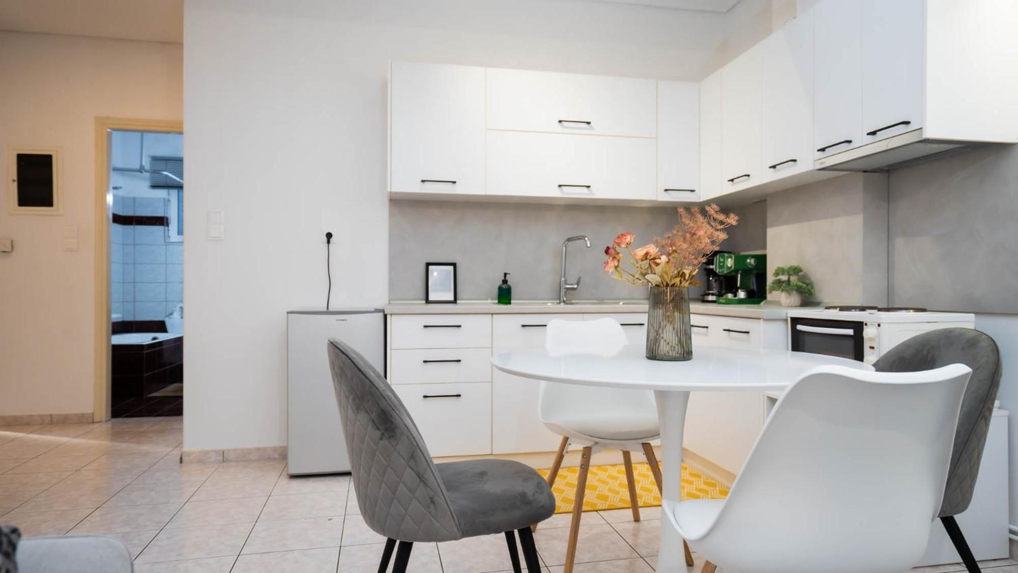 One-Bedroom Apartment - Photo 34