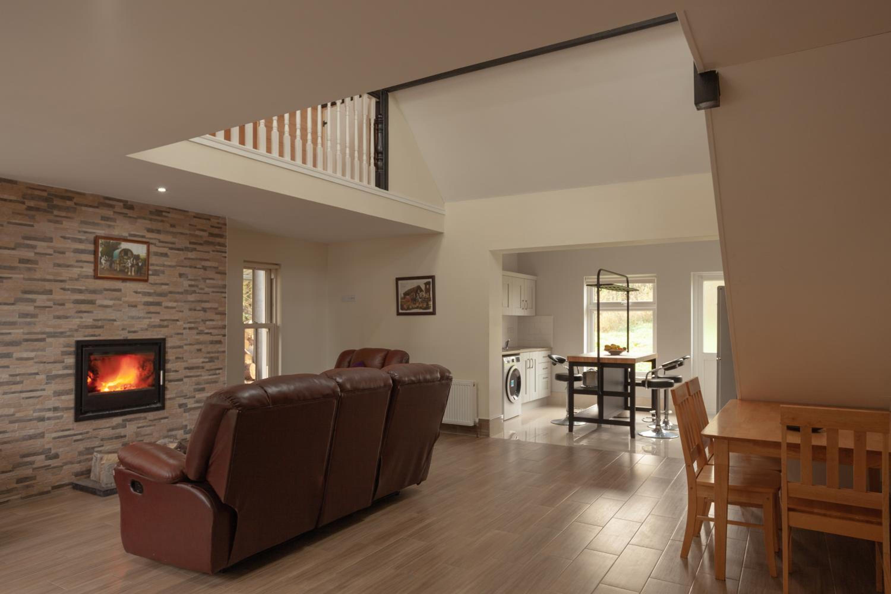 Two-Bedroom House photo 3