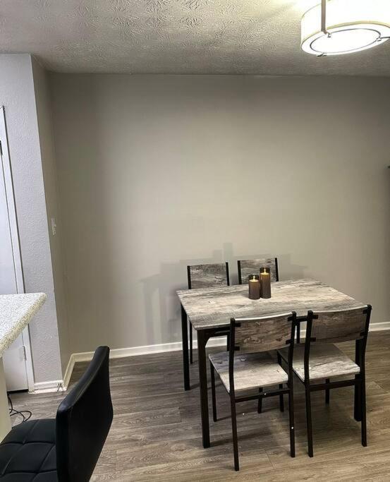 Two-Bedroom Apartment photo 2