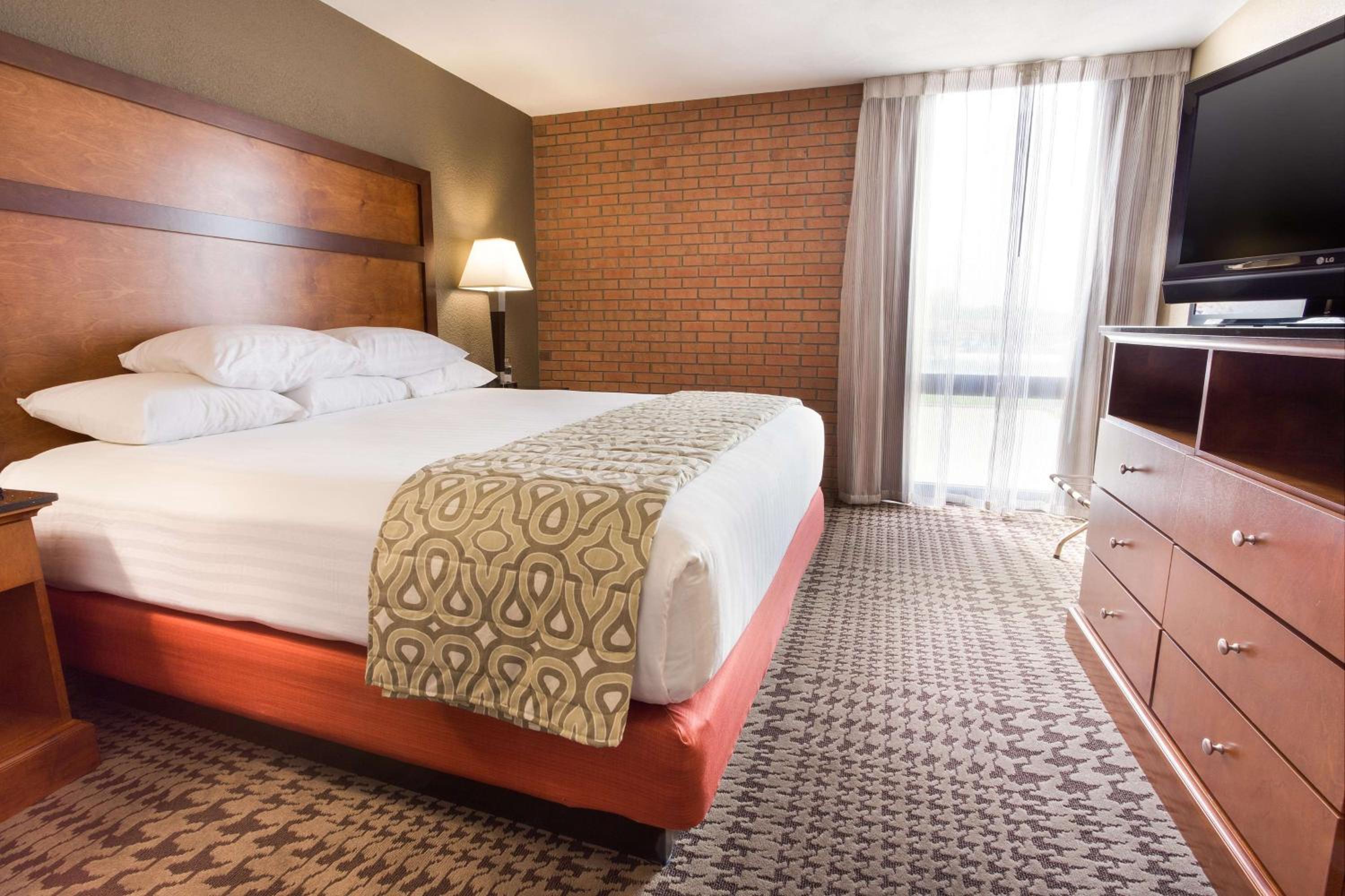 King Suite - Photo 1