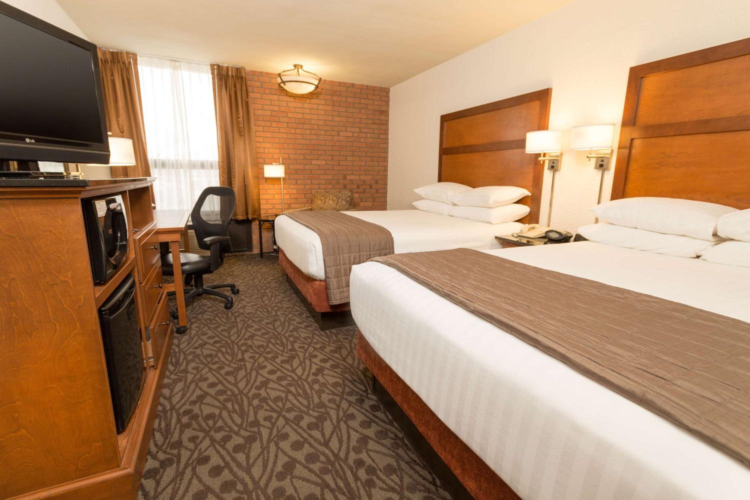 Deluxe Queen Room with Two Queen Beds - Photo 1