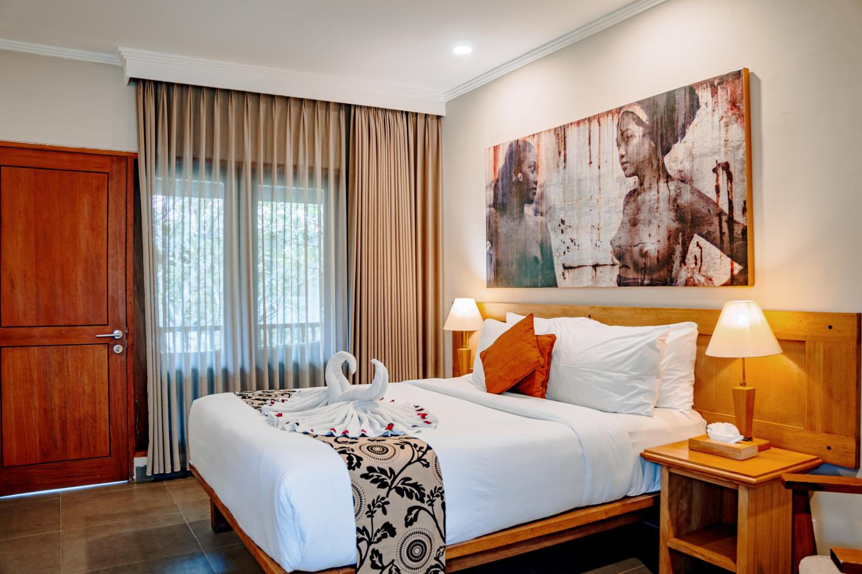 Special Offer - Classic Room with Complimentary One Time Dinner for 2 people photo 2