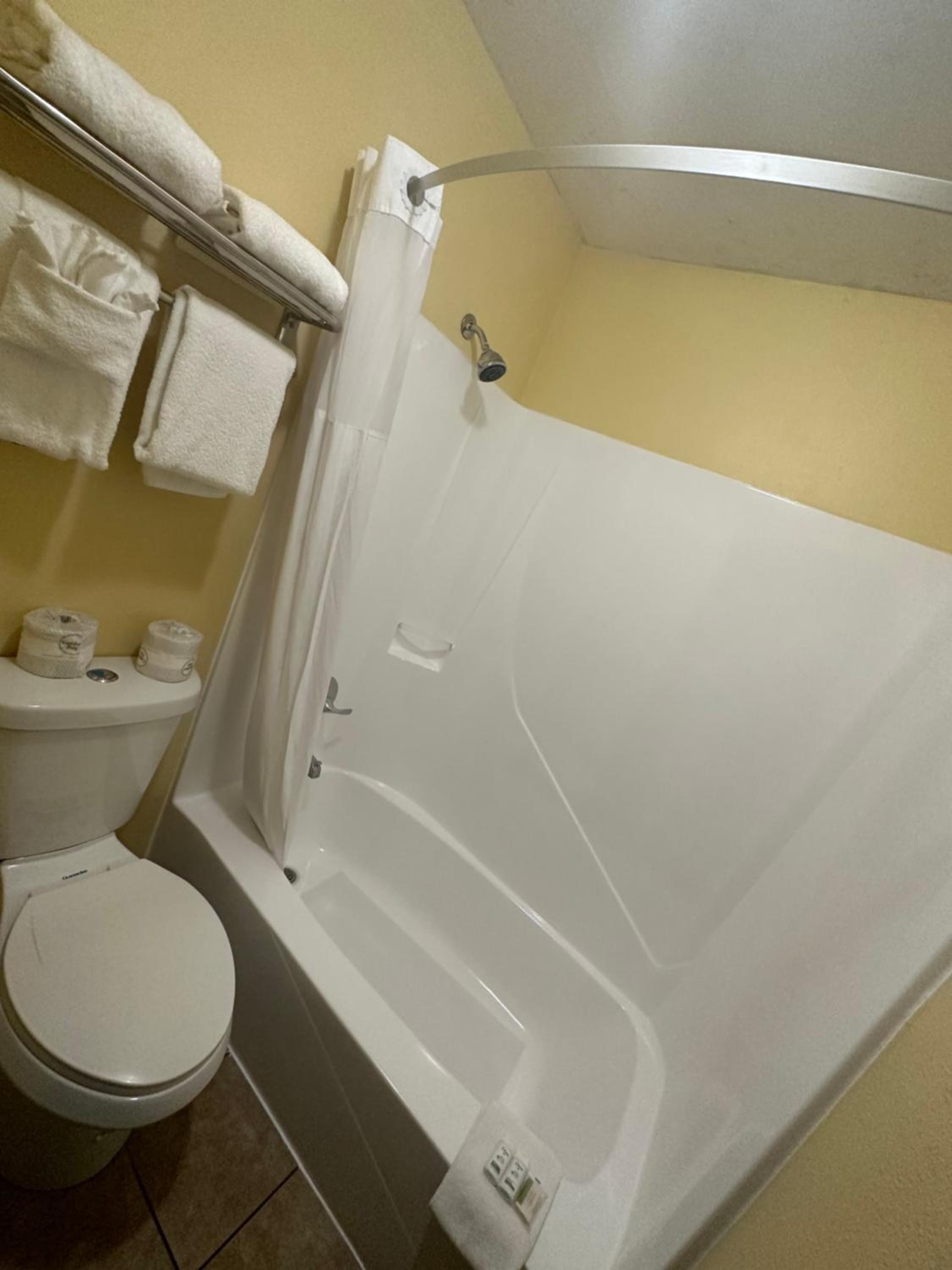 King Studio Suite - Non-Smoking - Photo 12