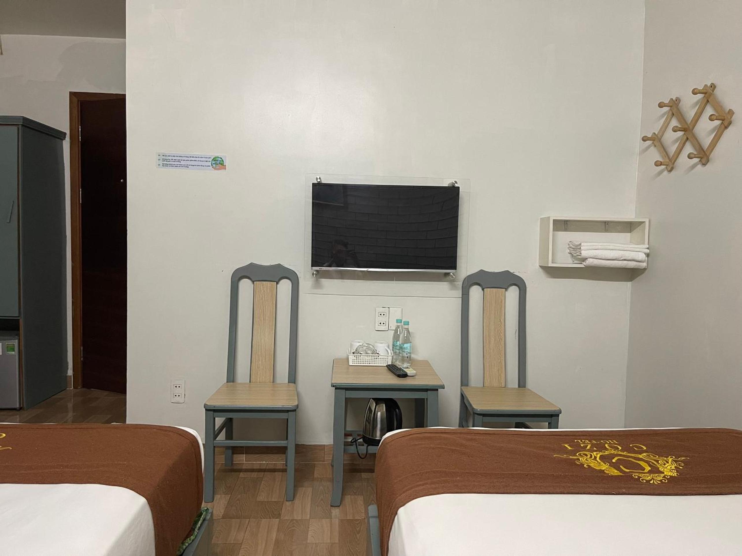 Twin Room - Photo 5