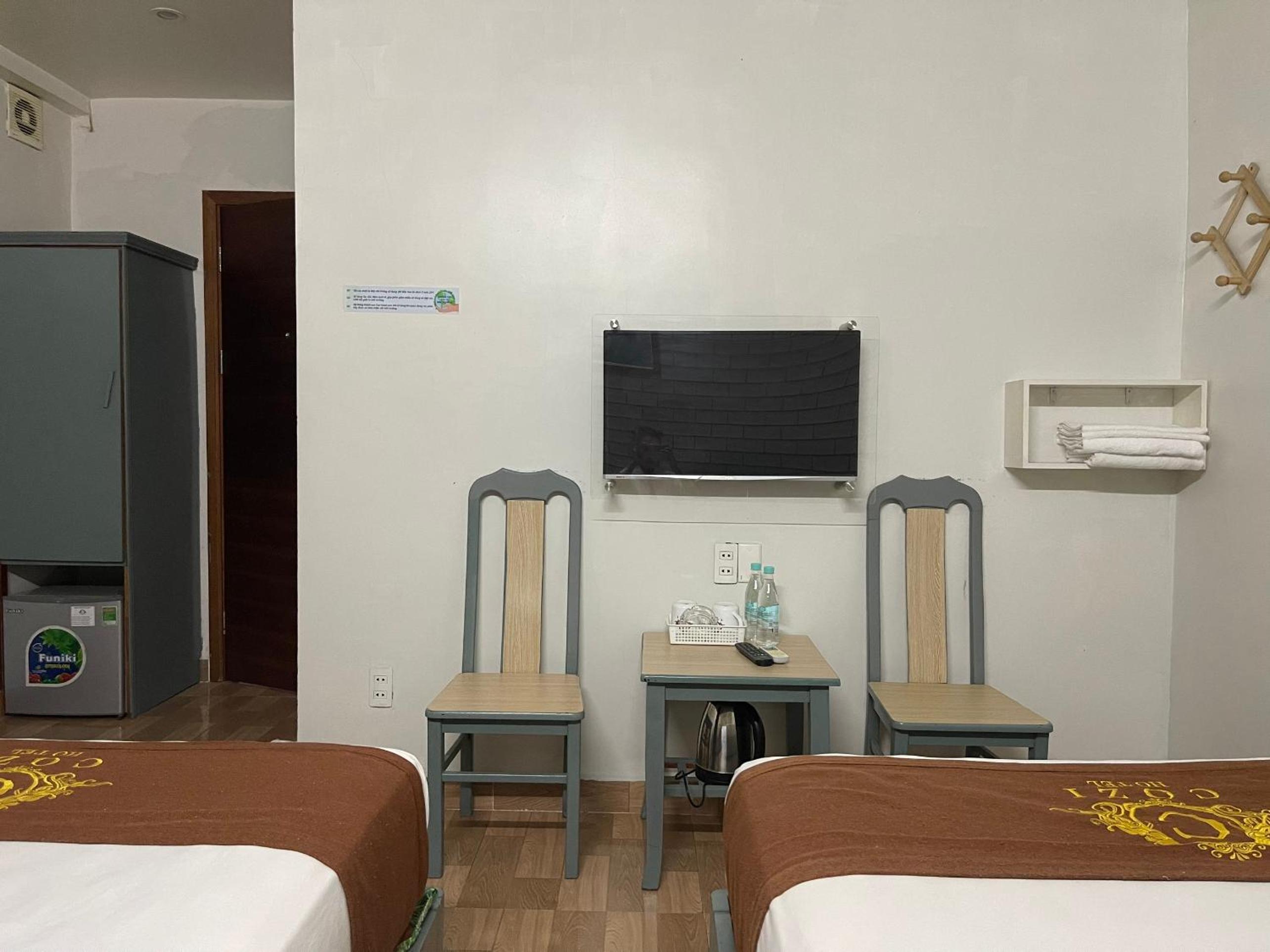 Twin Room - Photo 9