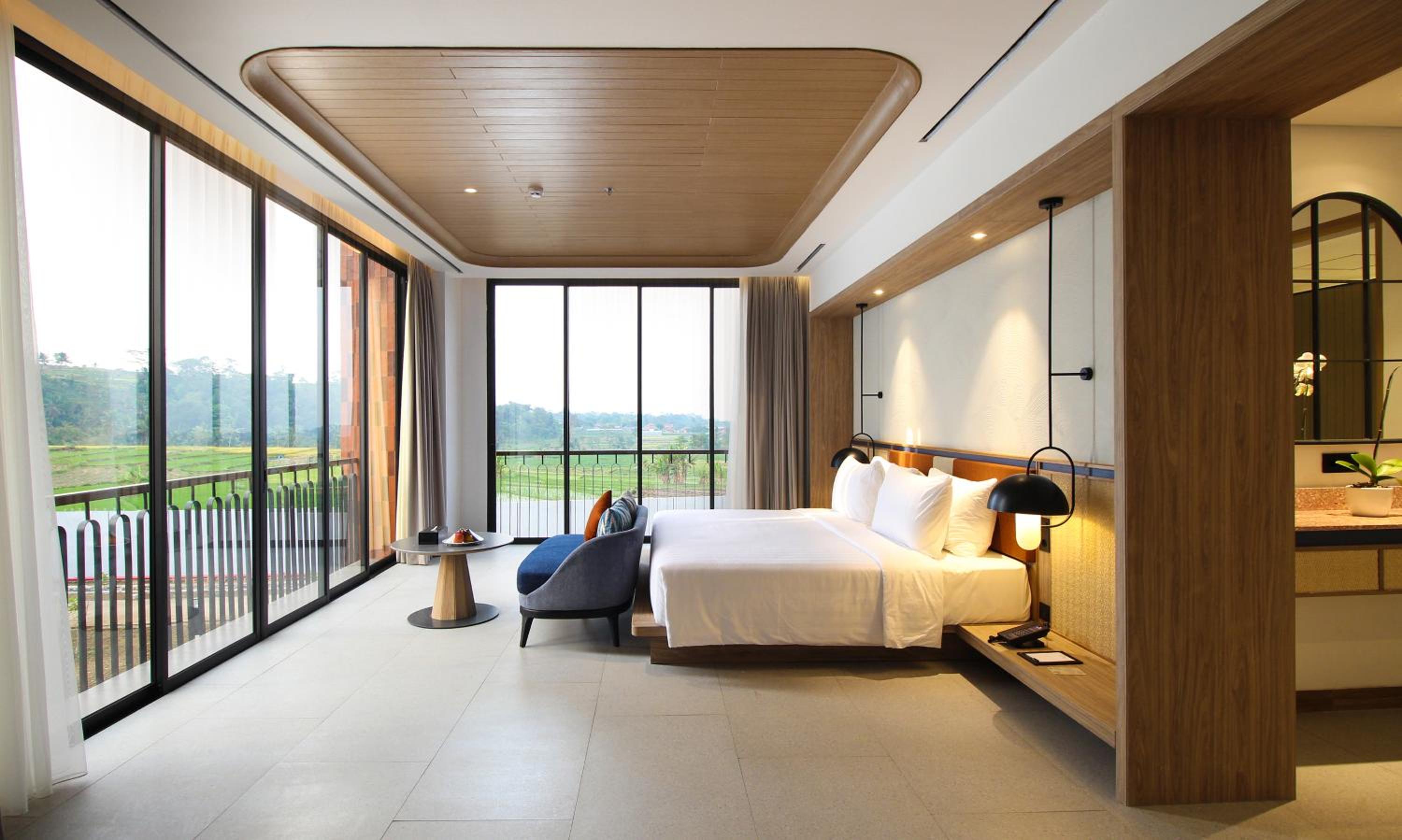 Santika Suite Room - Photo 1
