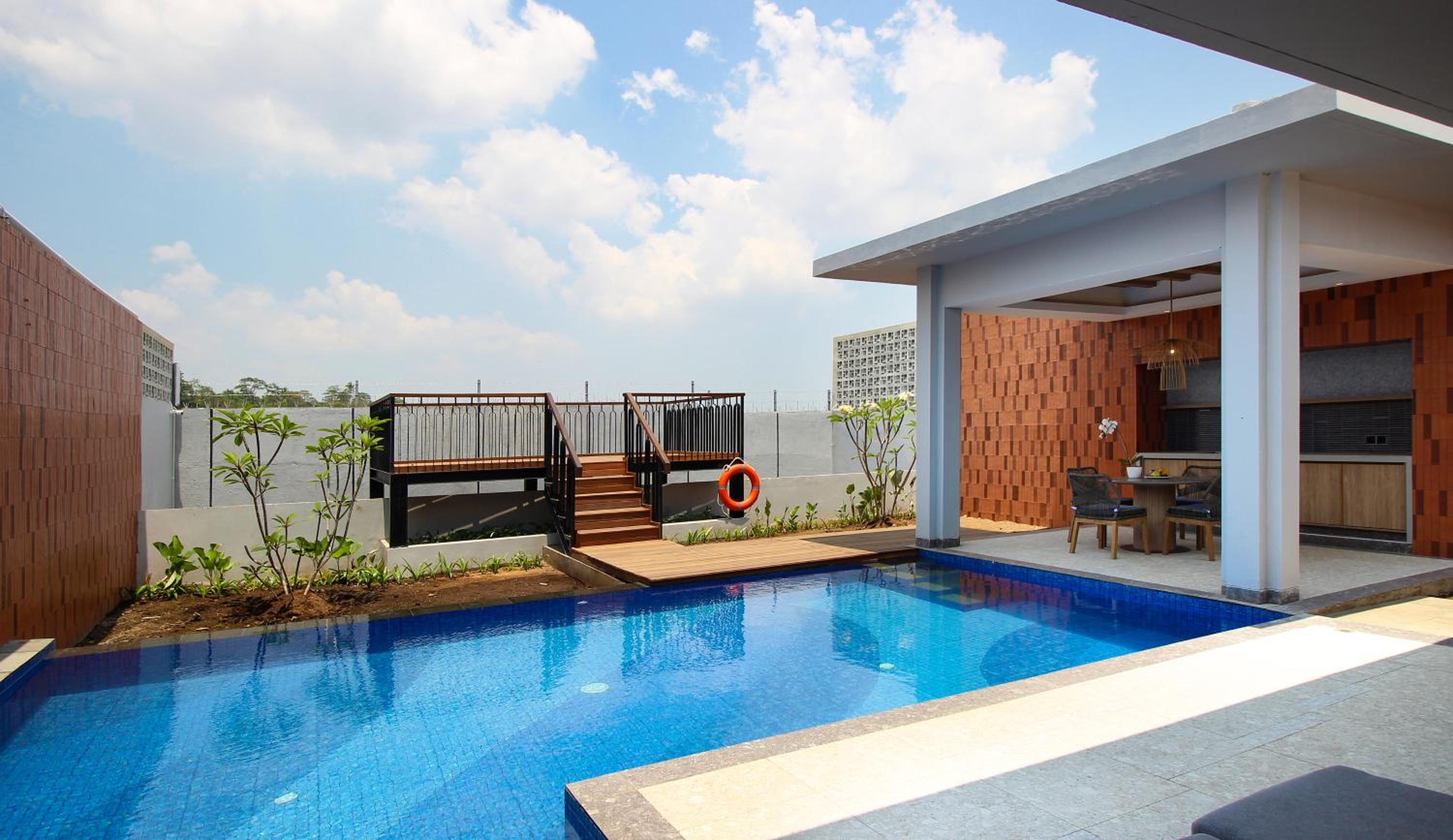 One-Bedroom Villa - Photo 2