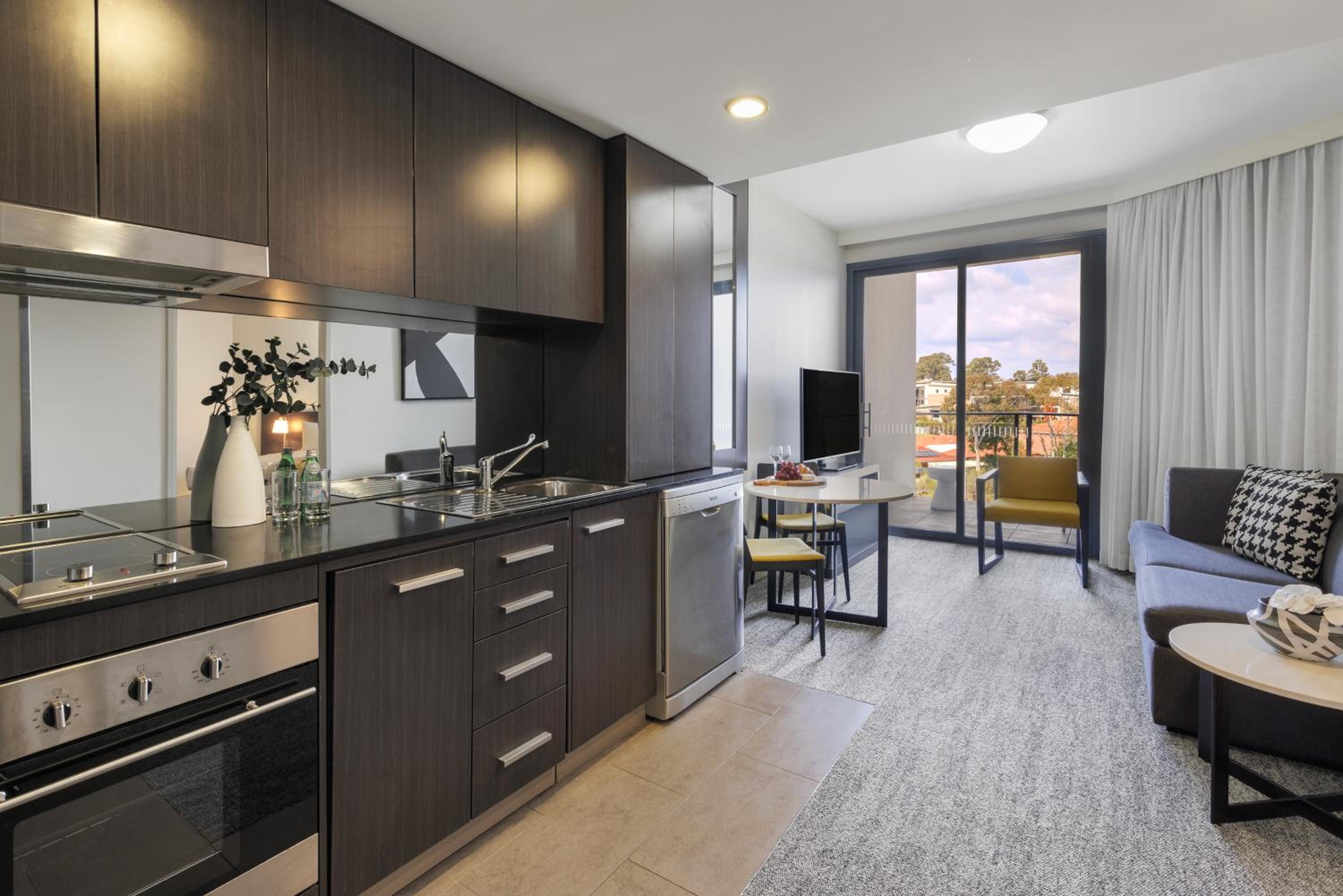One Bedroom Apartment - Photo 4