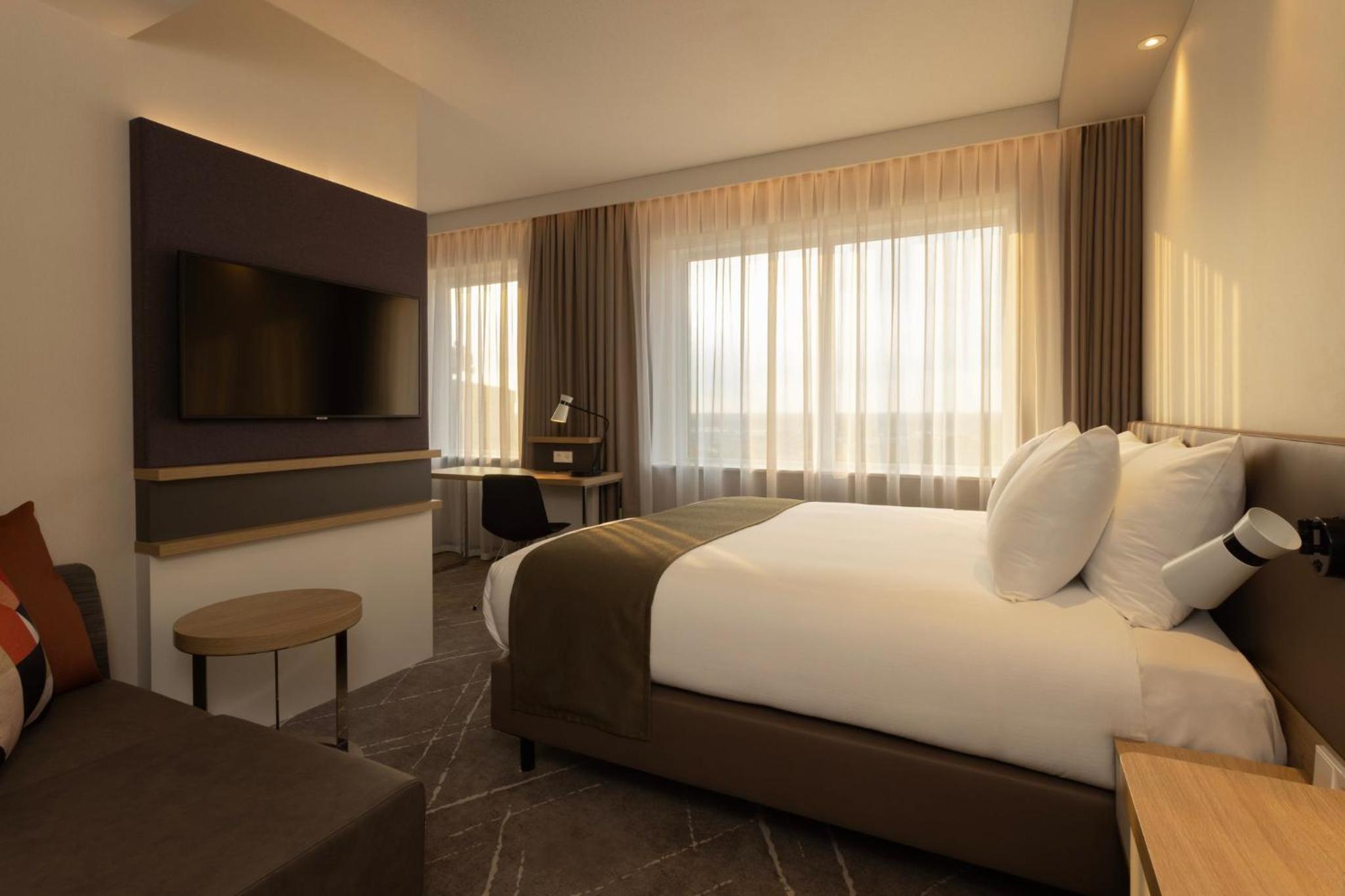 Standard King Room - Photo 1