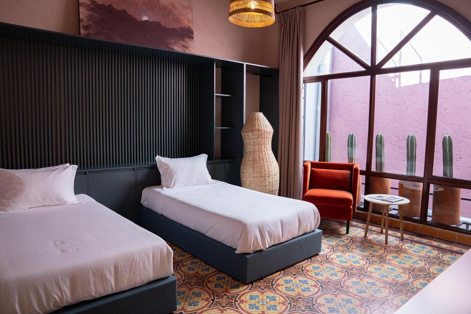Twin Room - Photo 6