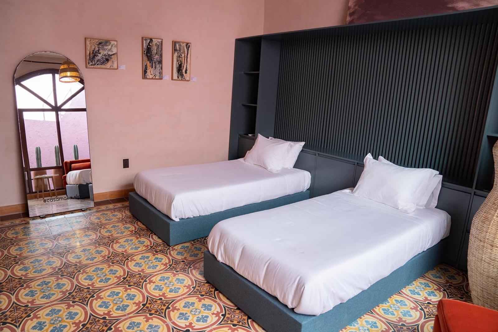 Twin Room - Photo 7
