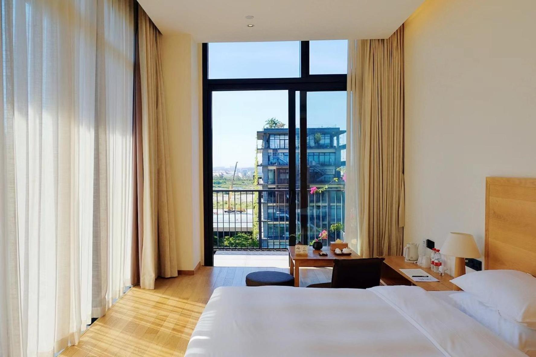 Double Room with Lake View