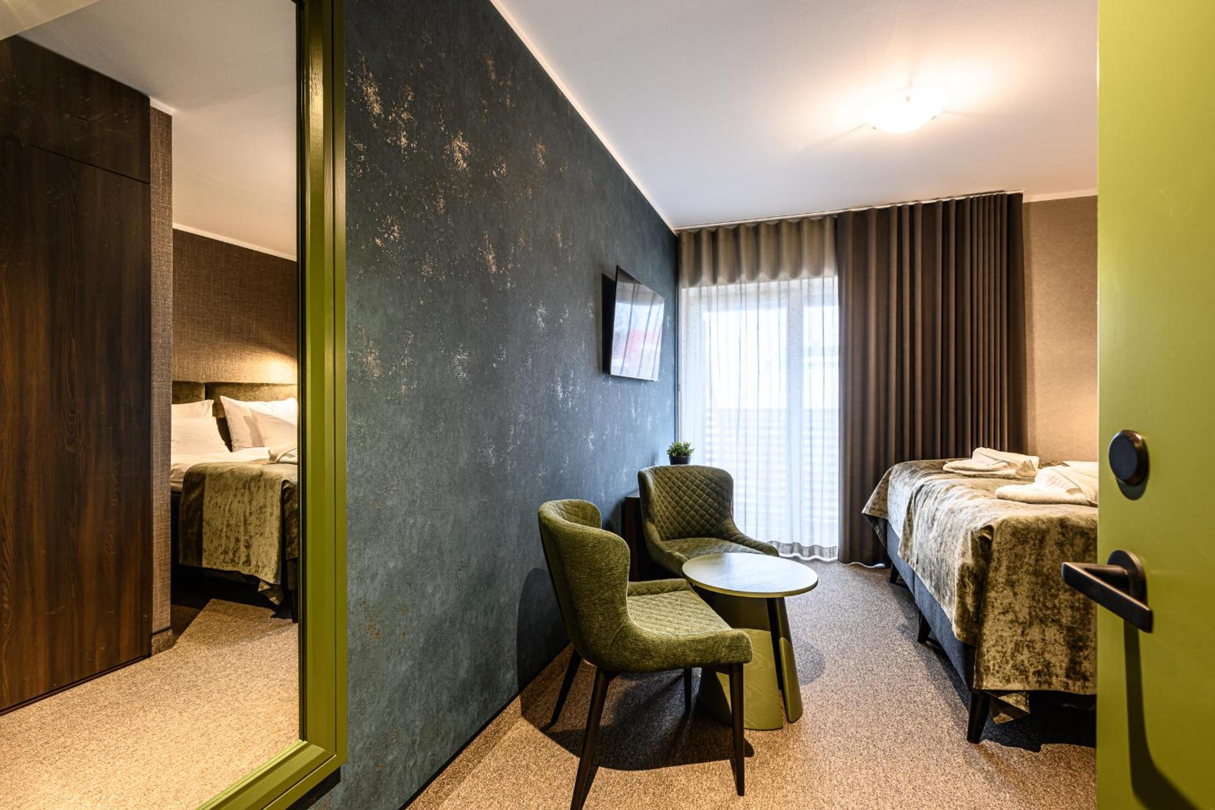 Standard Double Room - Photo 4