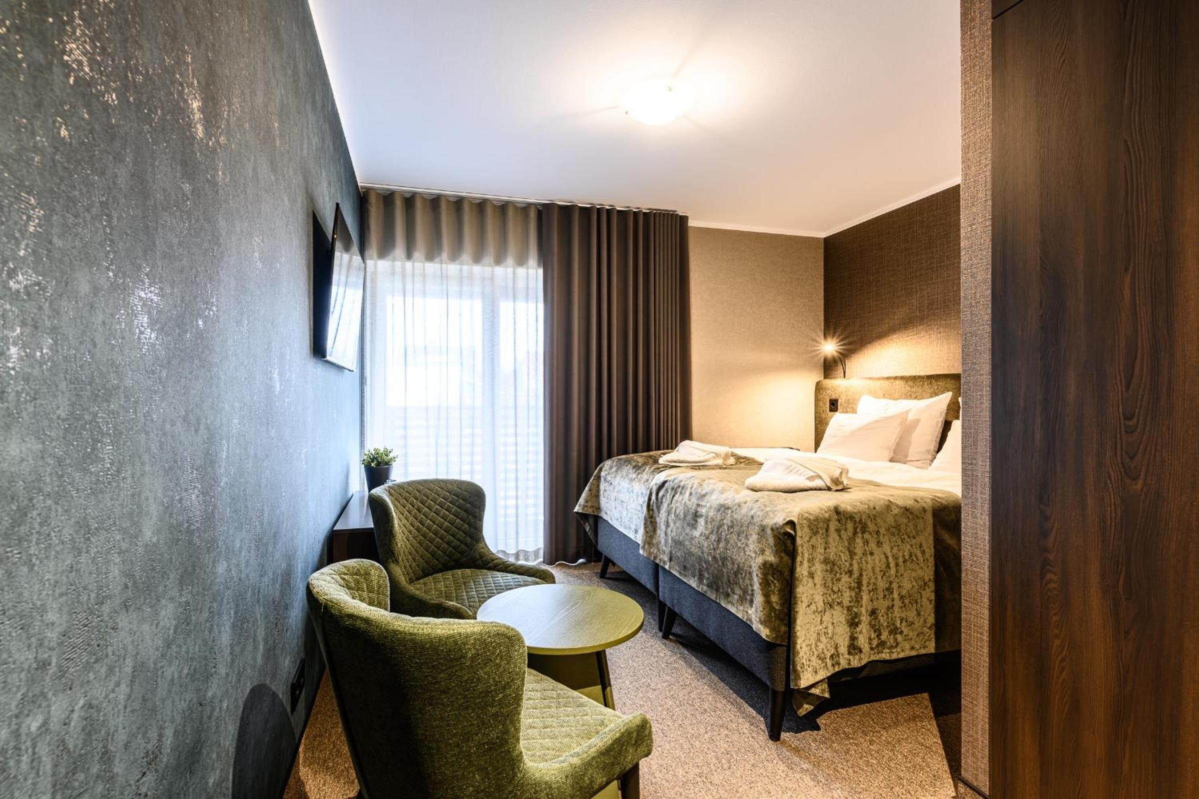 Standard Double Room - Photo 1