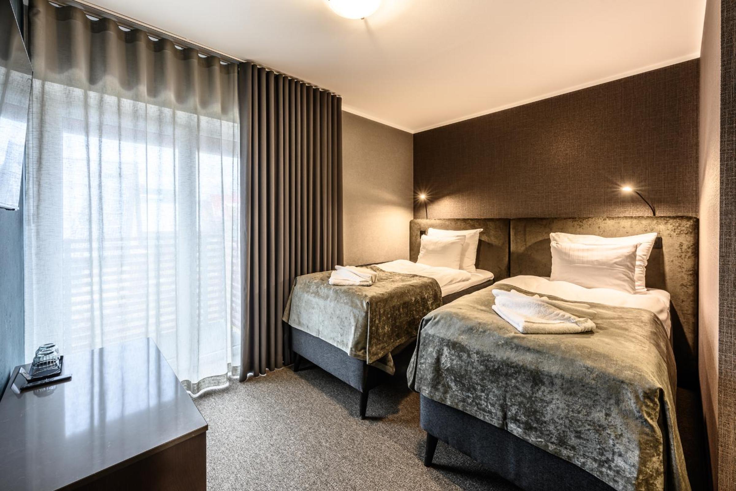 Standard Twin Room - Photo 1