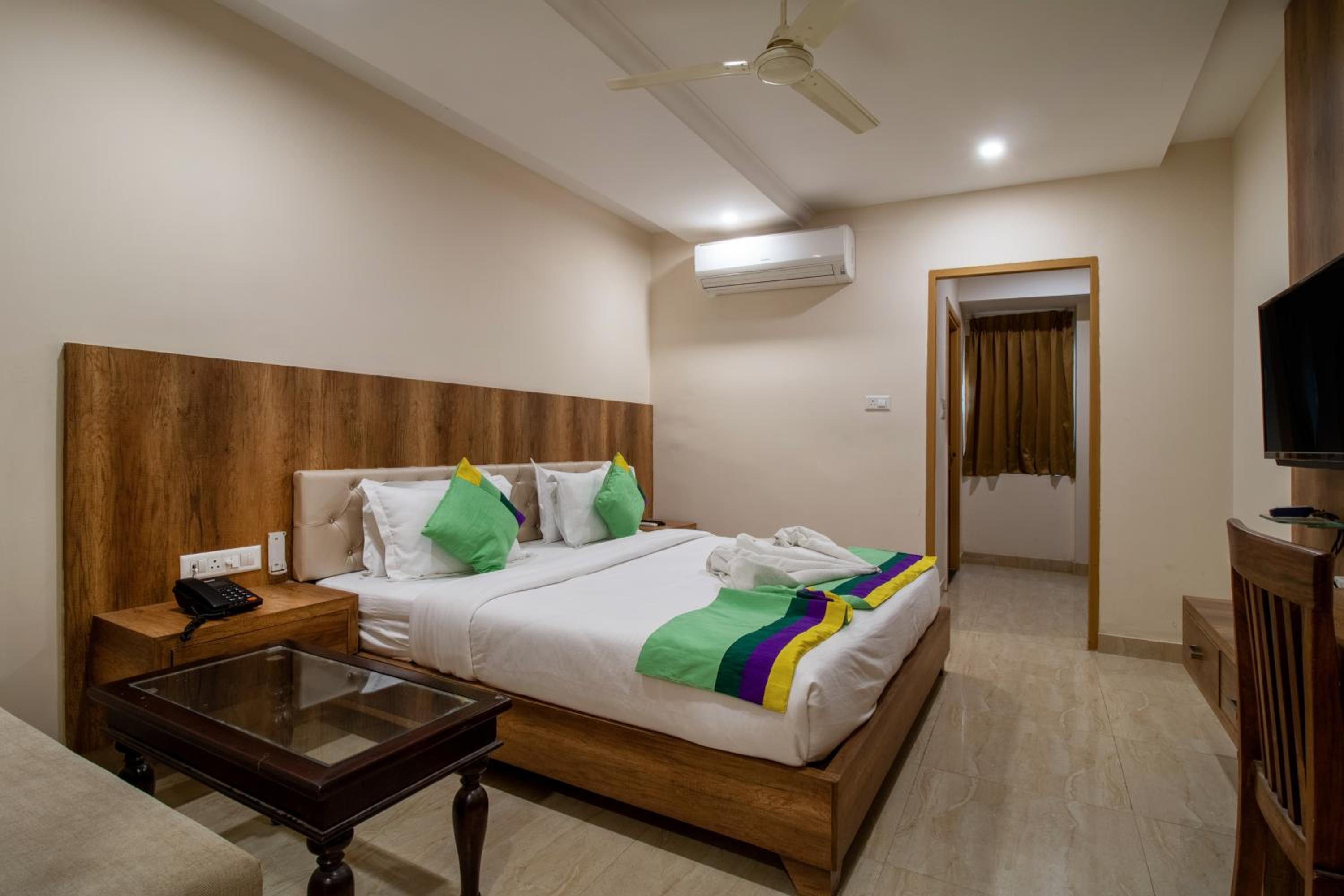 Standard Room photo 2