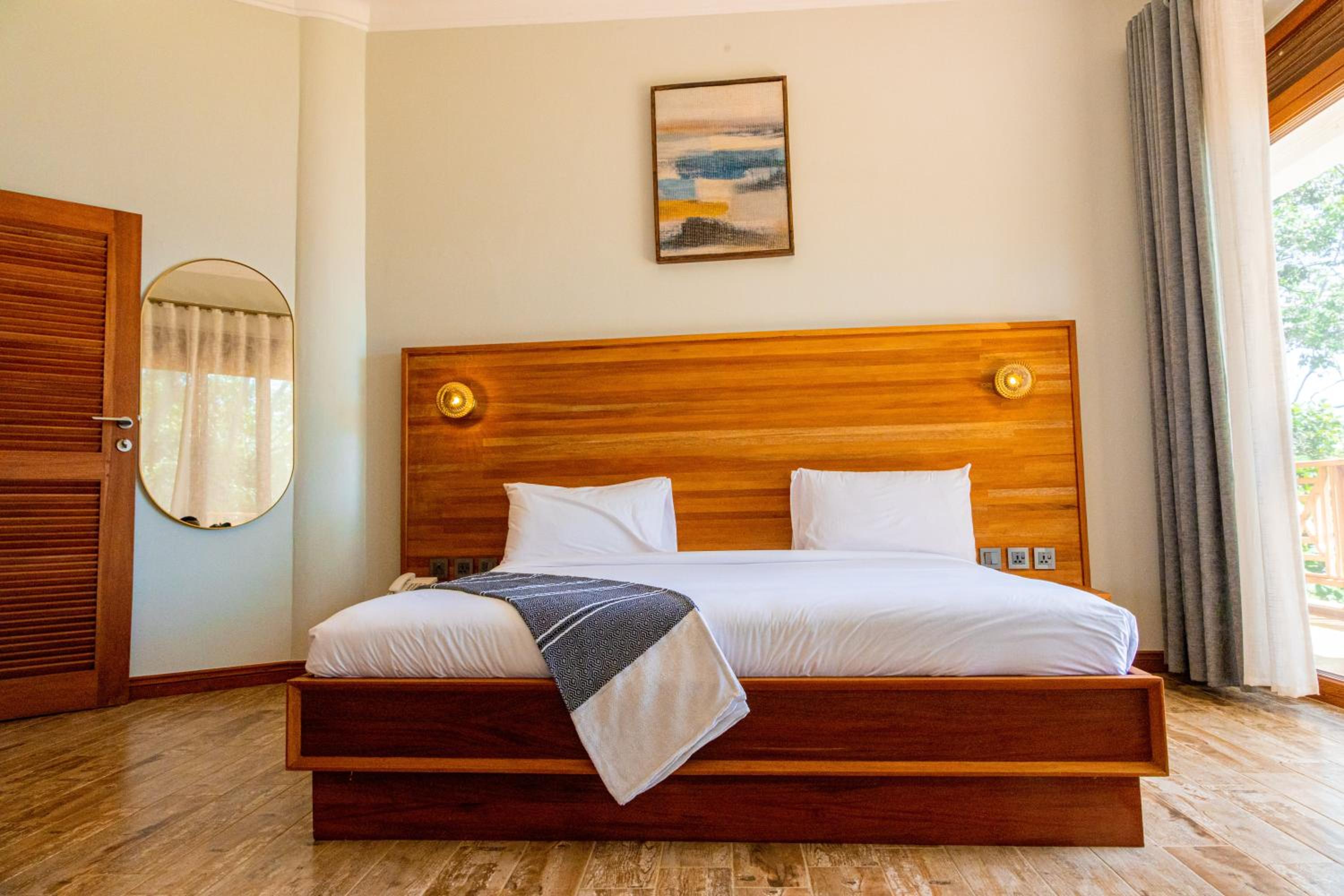 Executive Suite photo 2