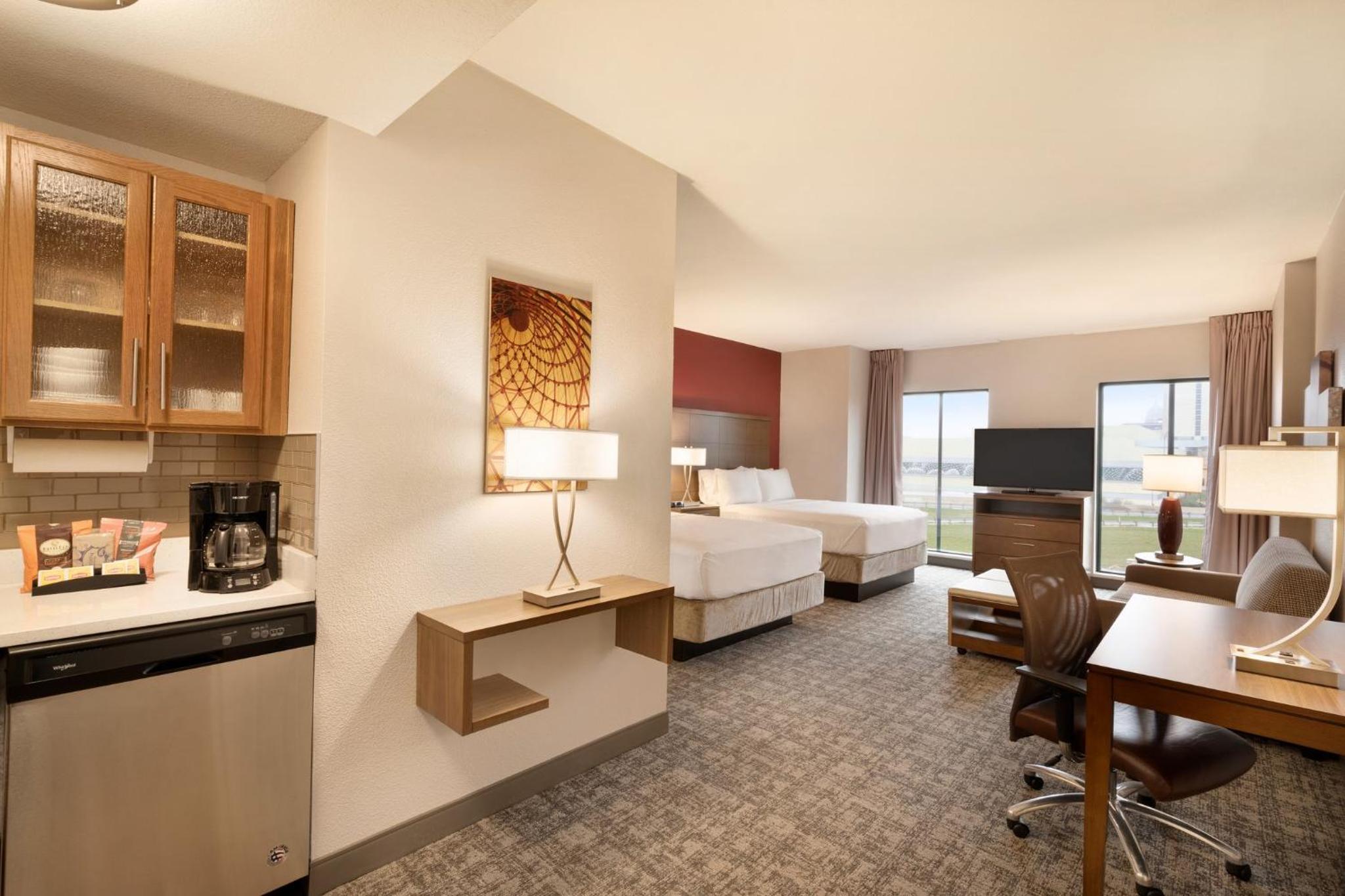 Studio Suite with Two Queen Beds and City View - Photo 1