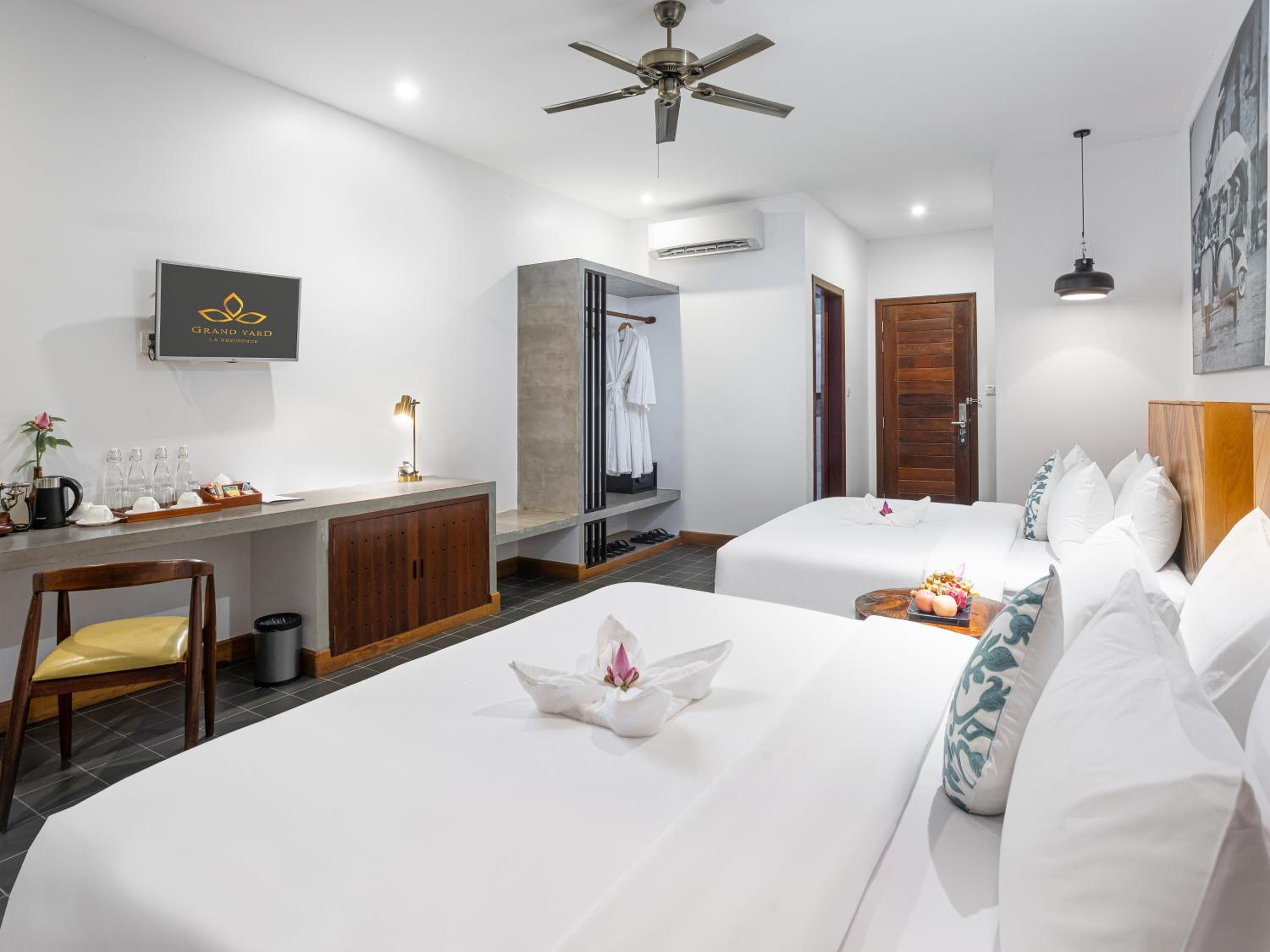 Deluxe Twin Room with  Pool View  - Photo 3