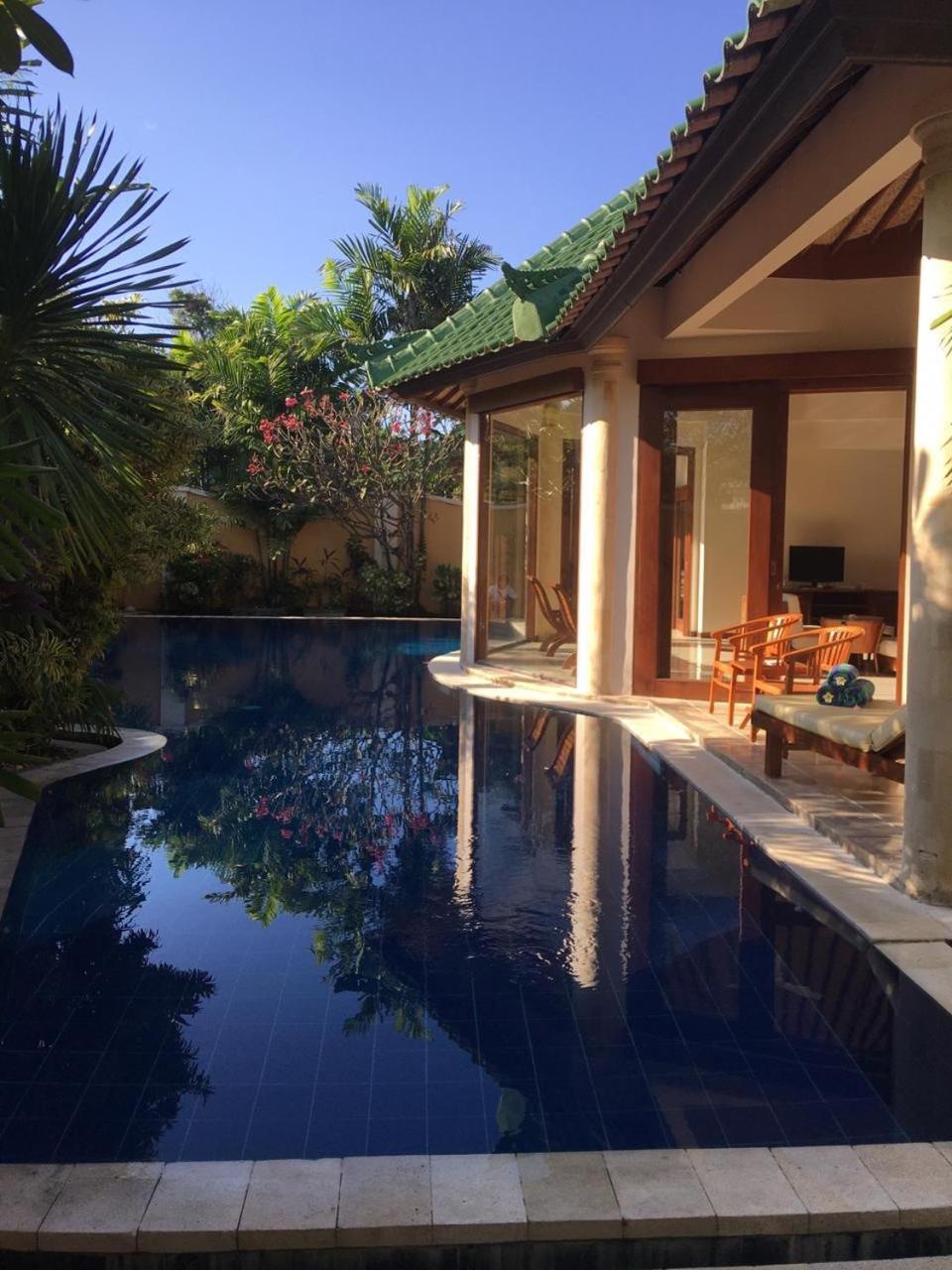 Three-Bedroom Villa with Private Pool - Photo 9