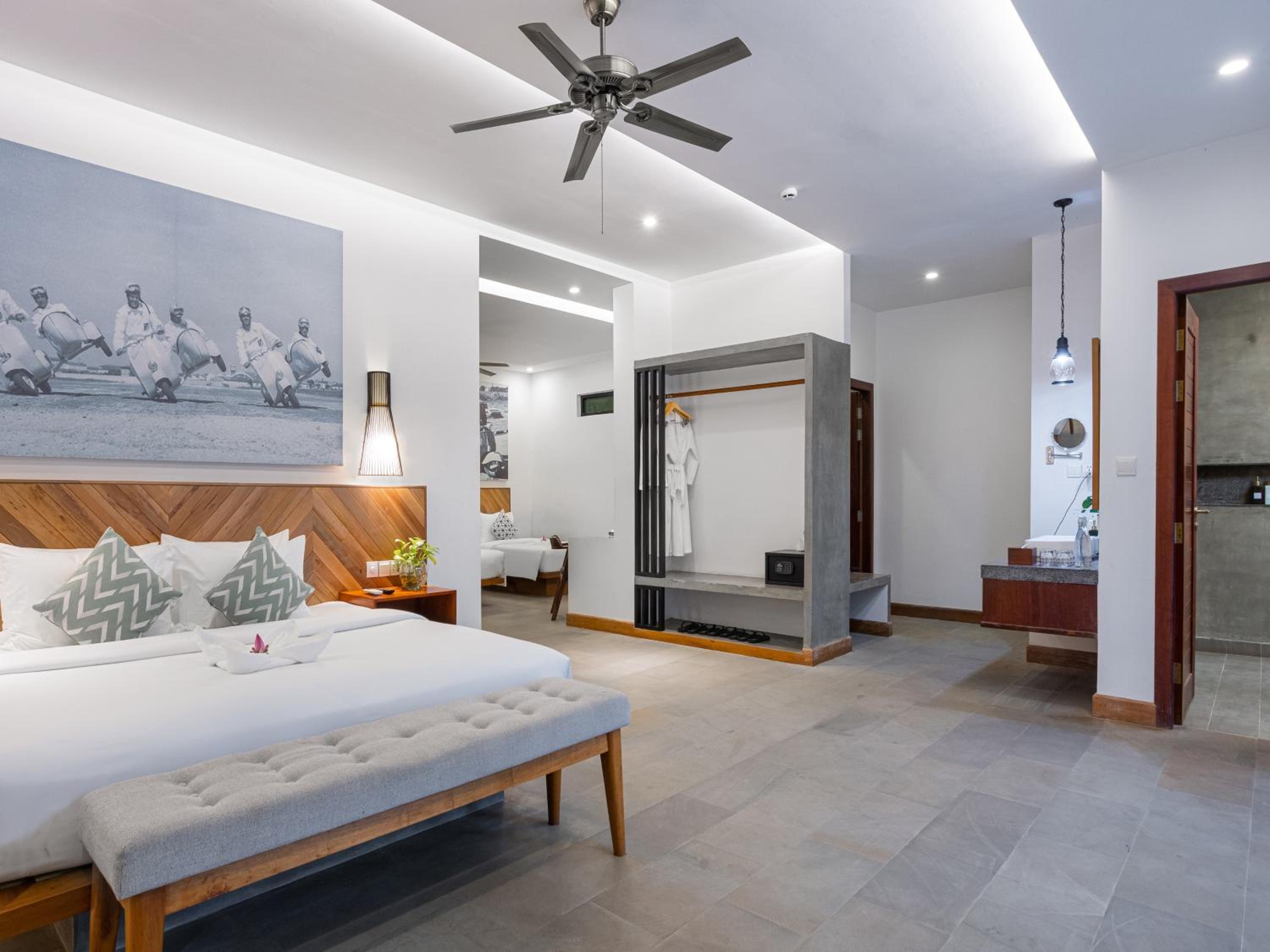 Family Suite with  Balcony  - Photo 1