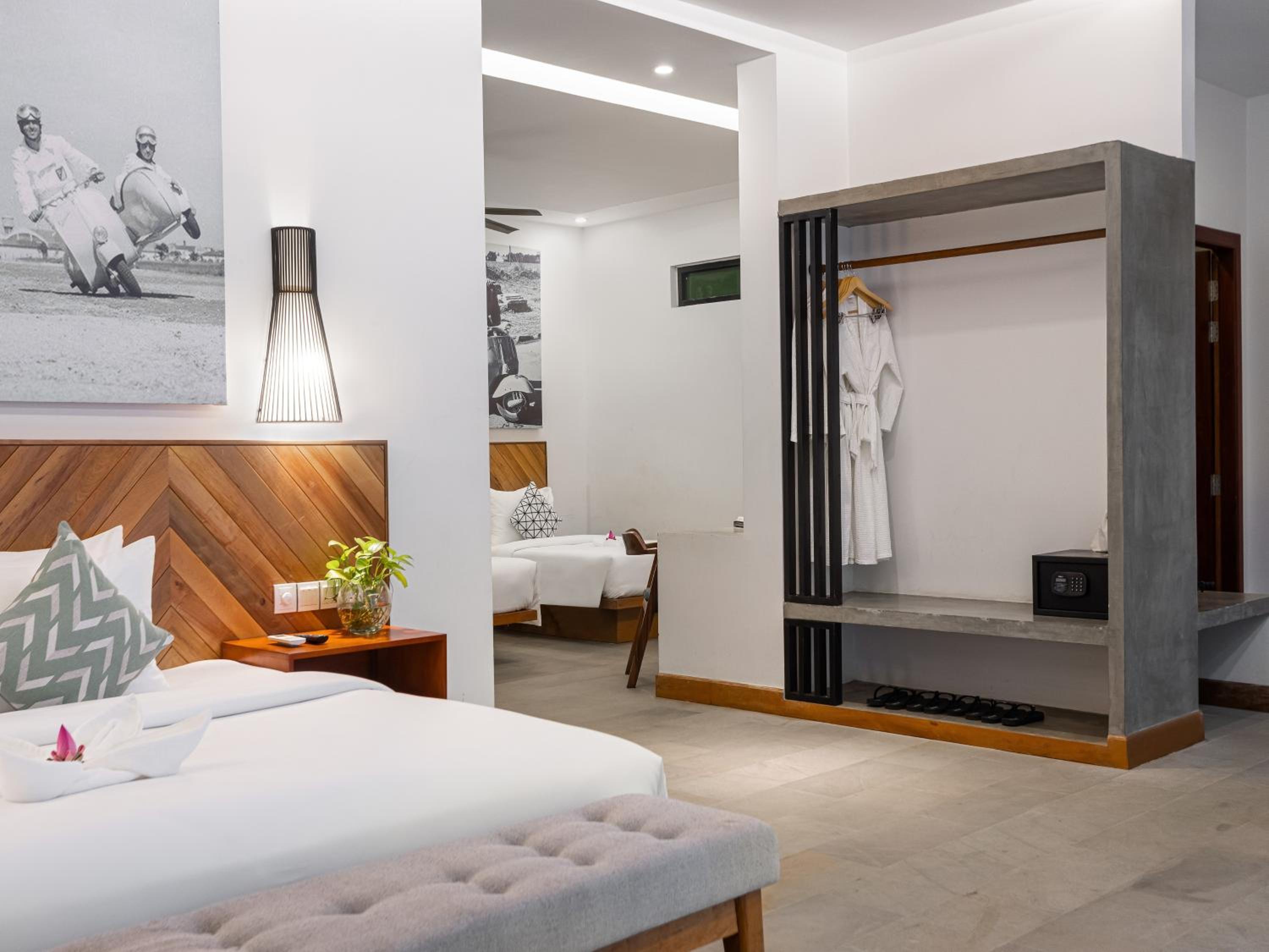 Family Suite with  Balcony  - Photo 5