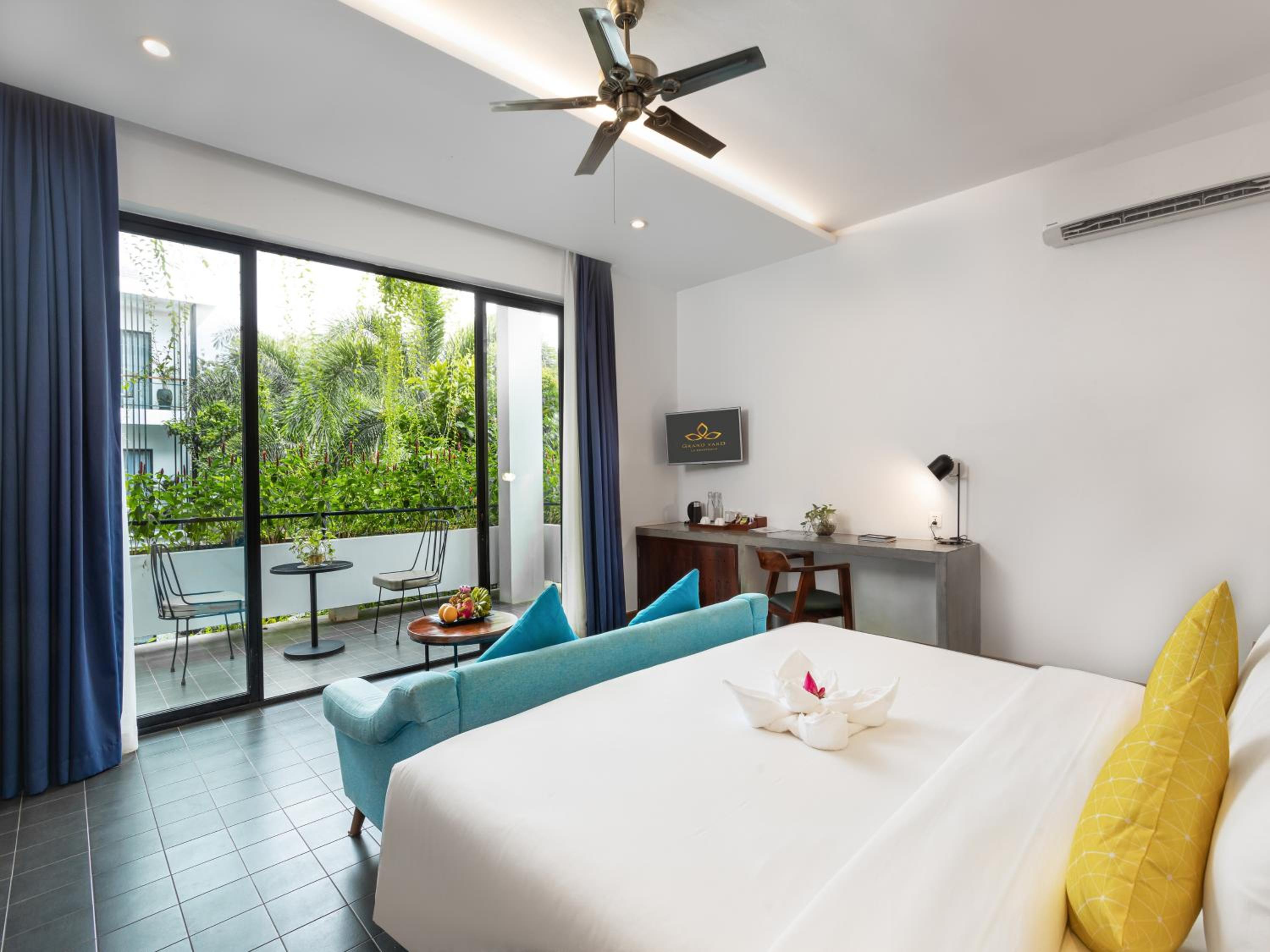 Junior Suite Room with  Balcony  - Photo 6