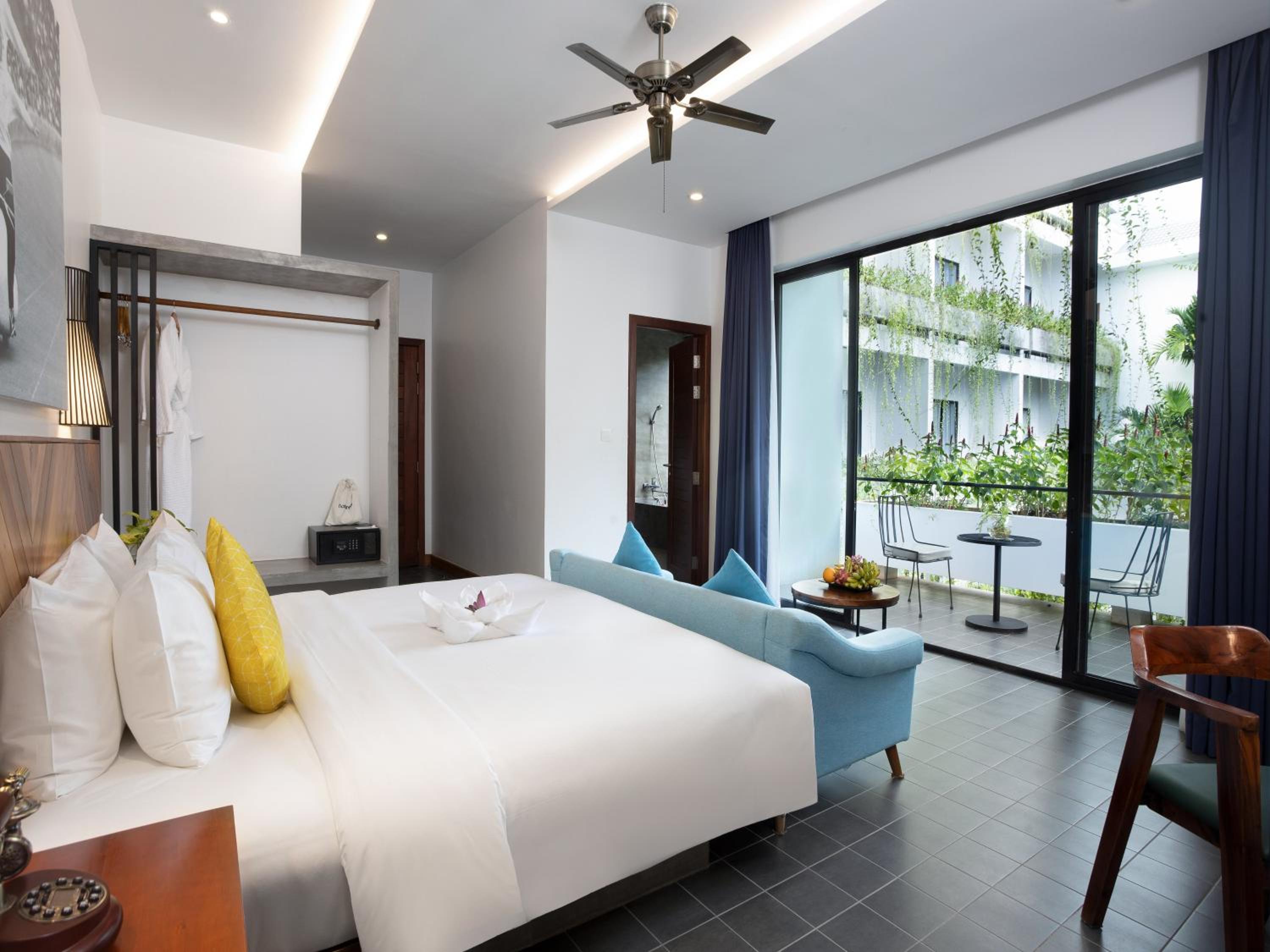 Junior Suite Room with  Balcony  - Photo 1