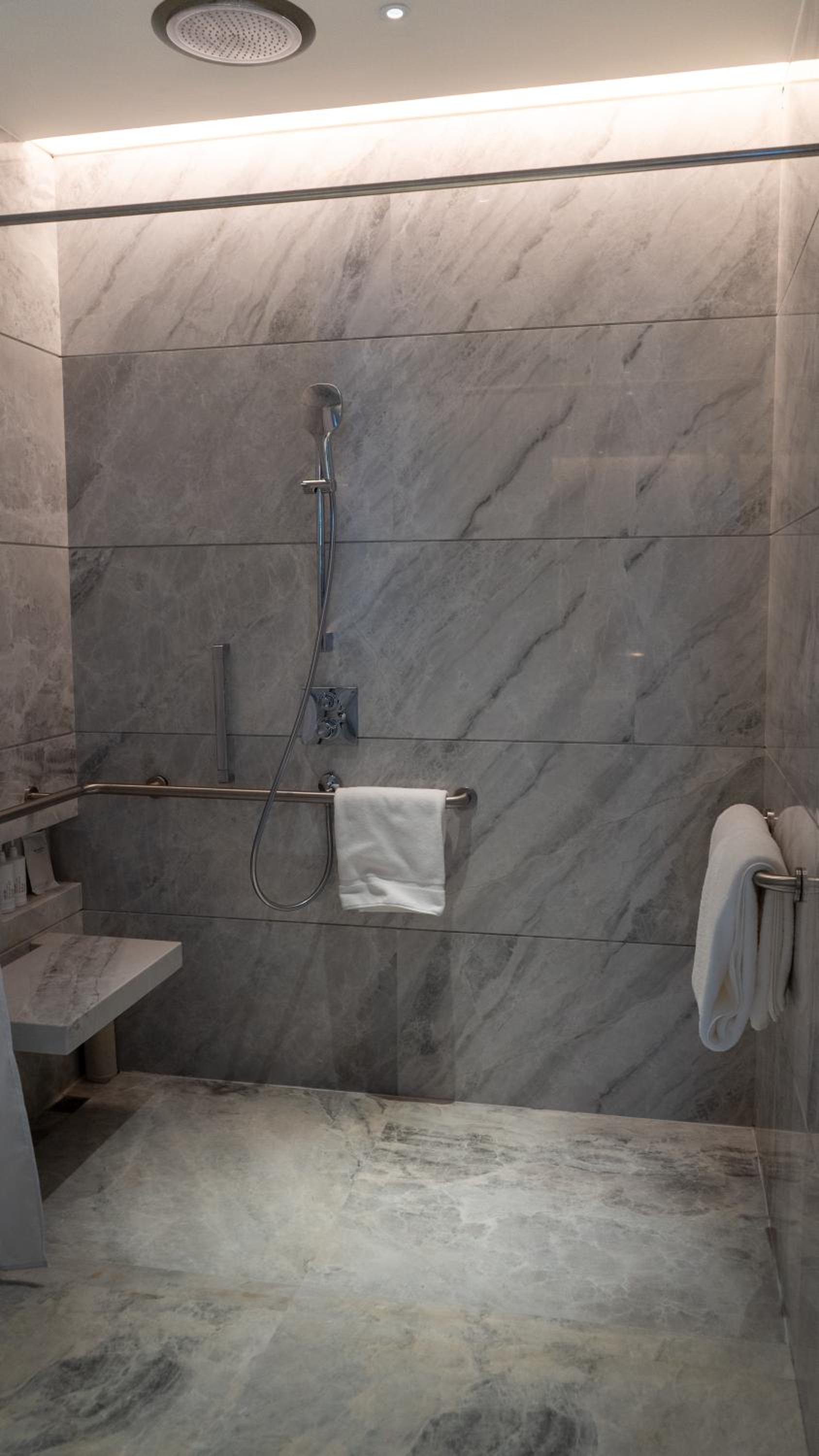 King Room with Disability Access photo 2