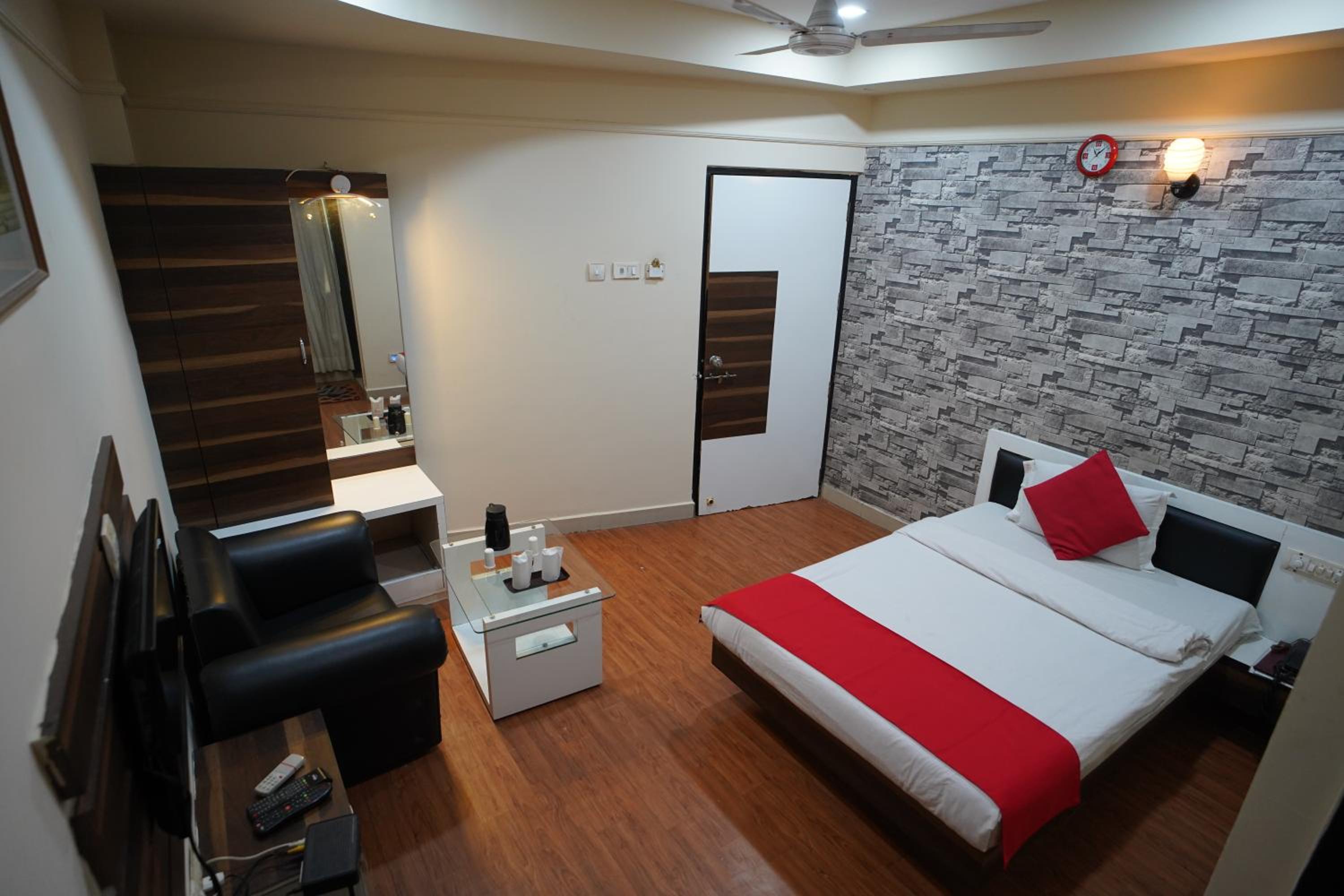 Single Room photo 1