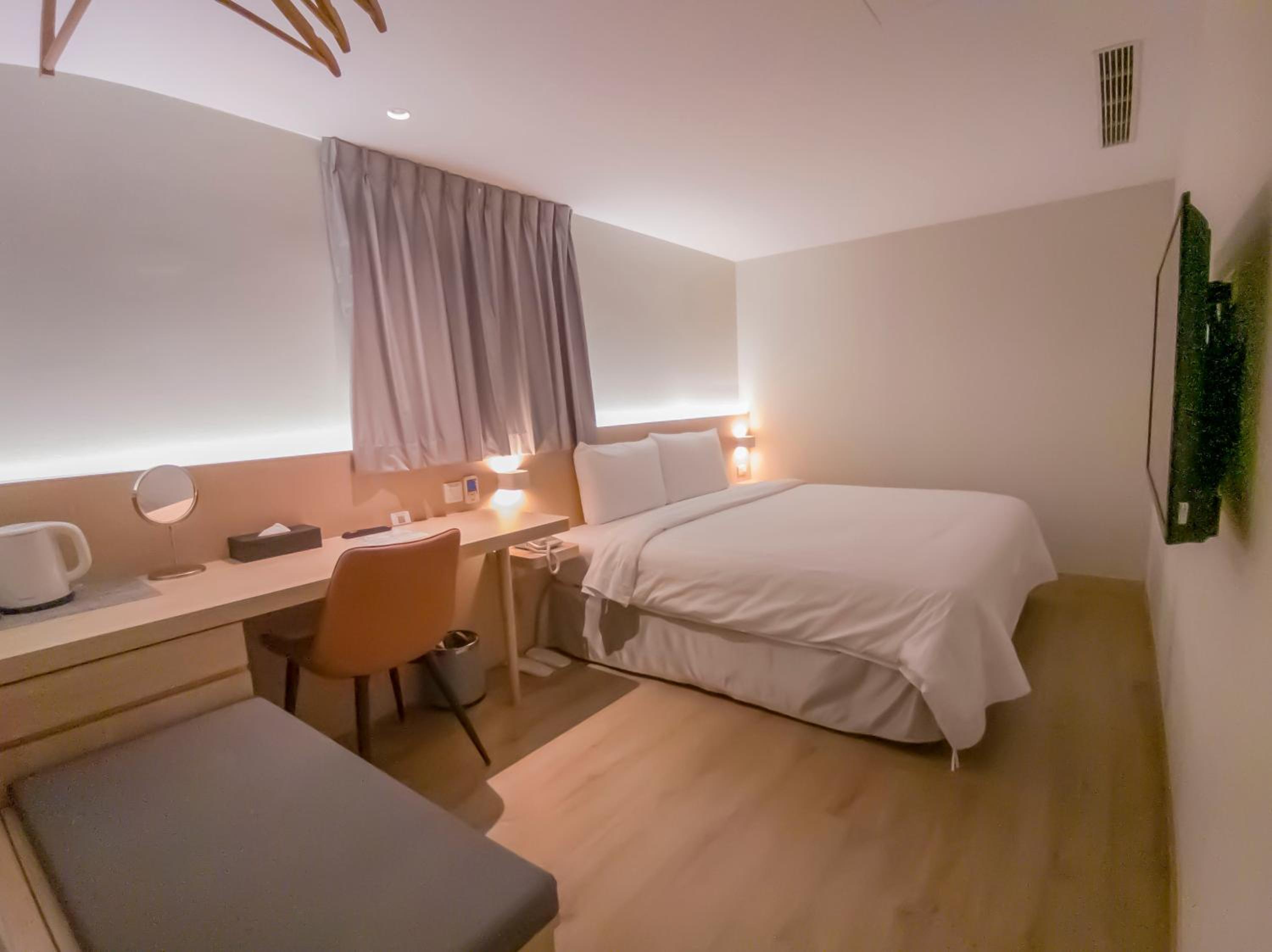Small Double Room photo 3