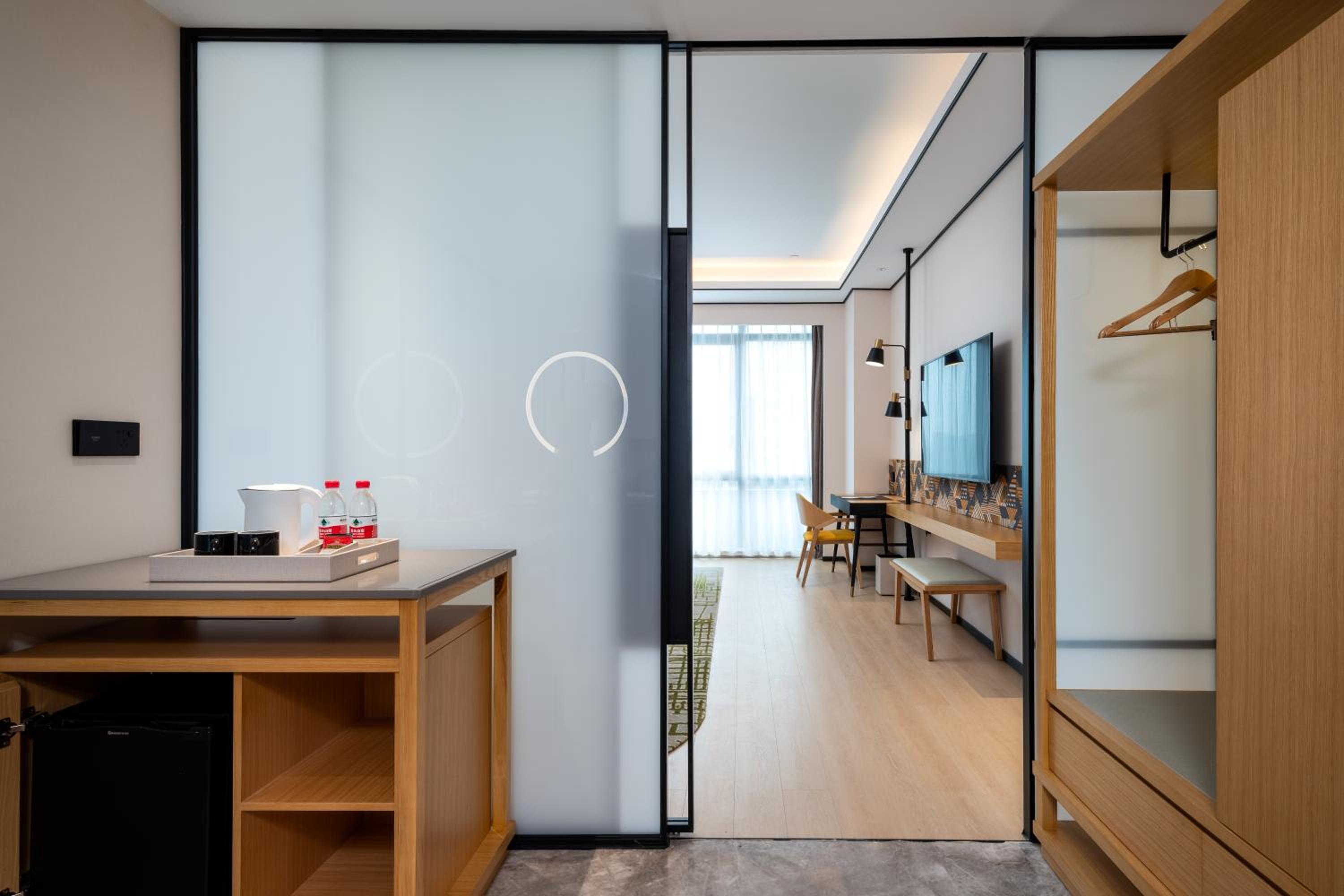 Twin Room - Photo 5