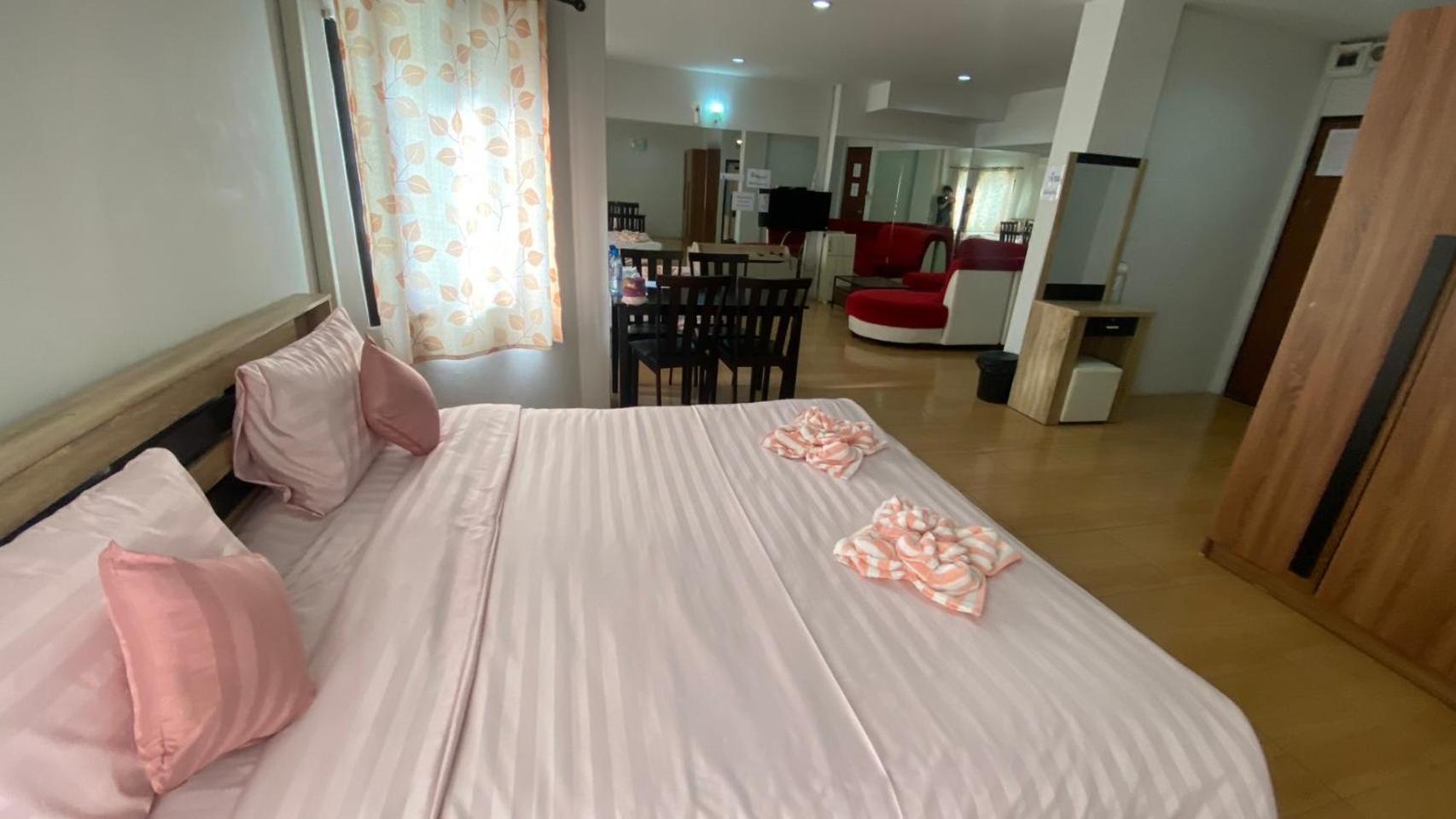 Family Double Room - Photo 28