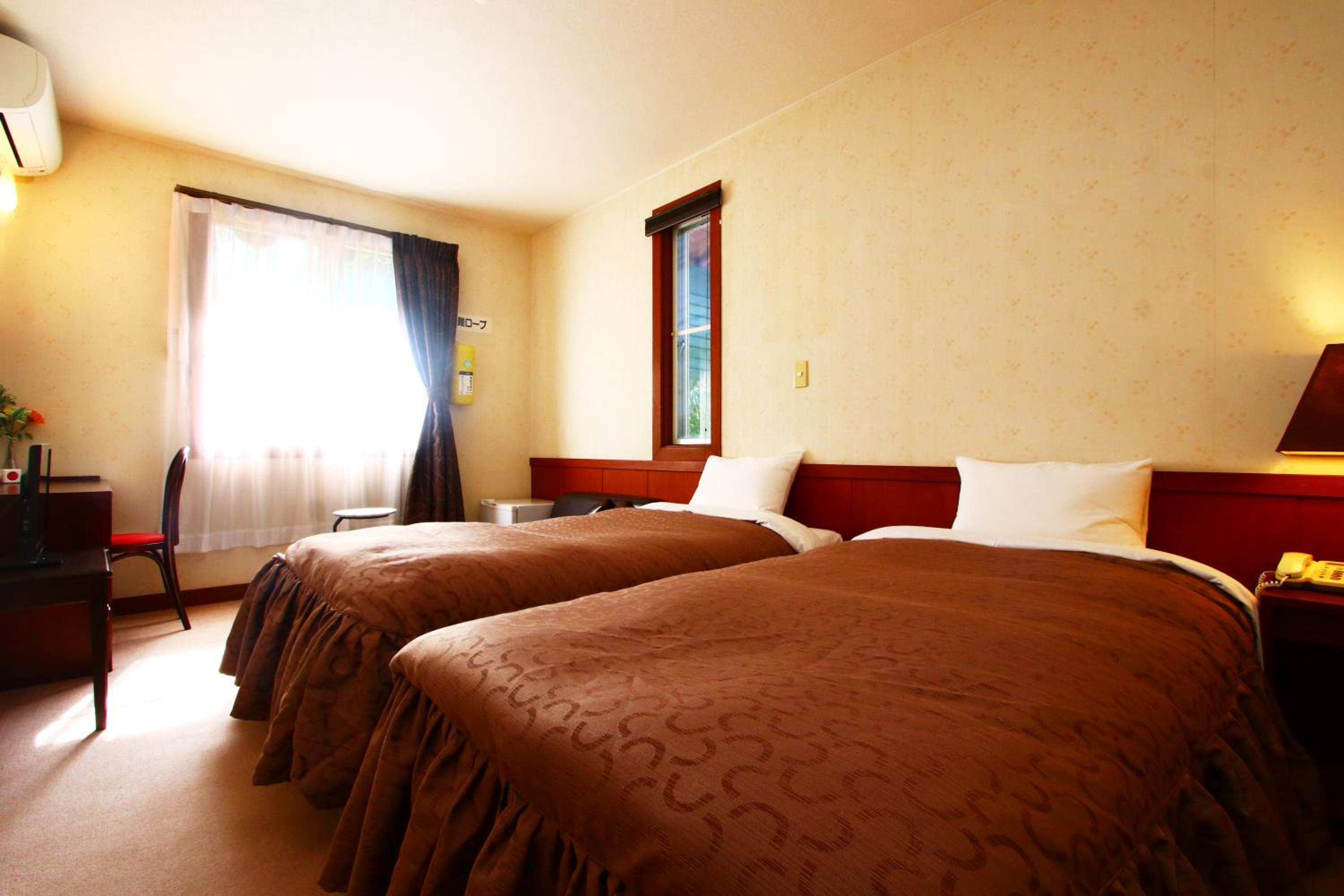 Standard Twin Room photo 2