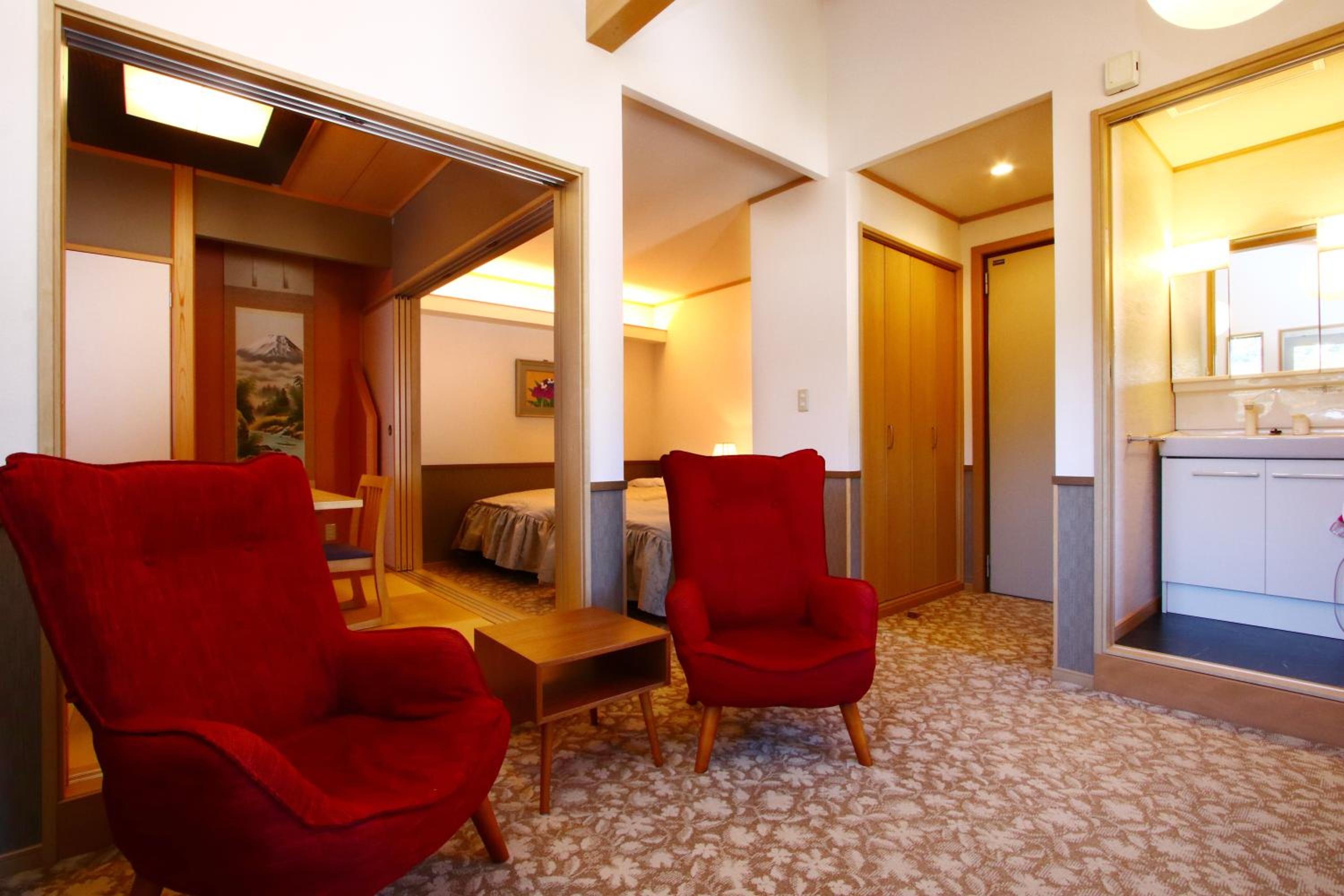 Suite with Spa Bath photo 2