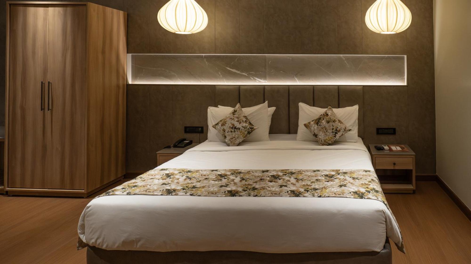 King Room with Balcony
