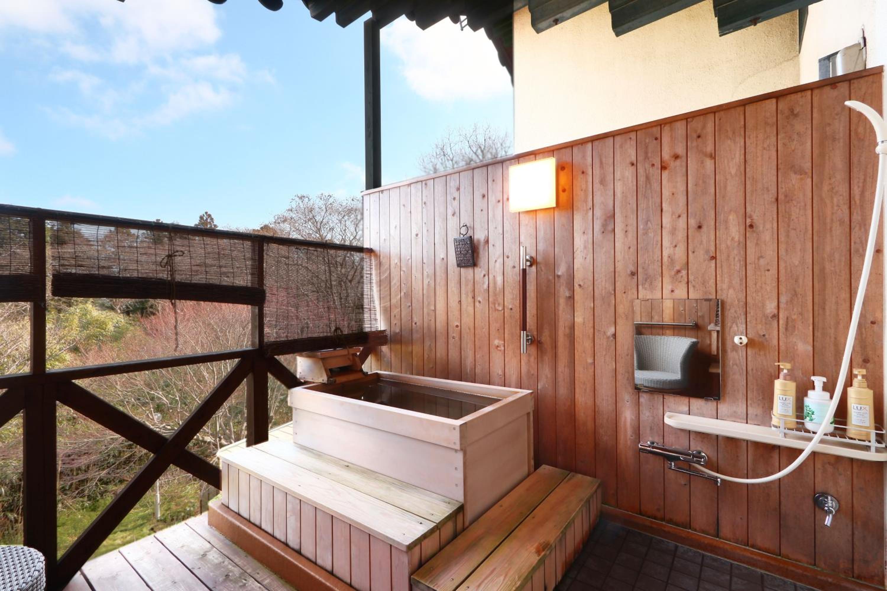 Suite with Spa Bath photo 3