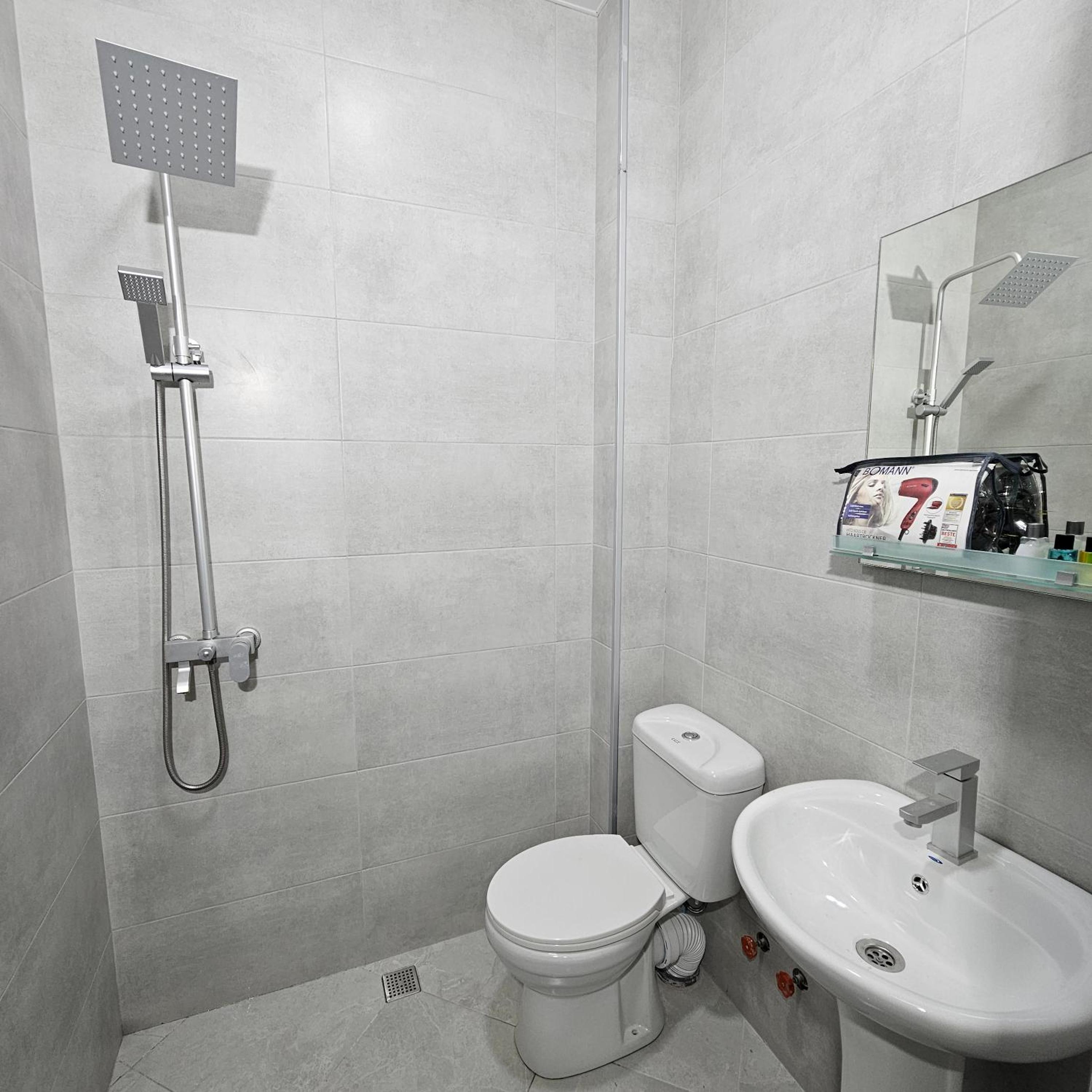 Double Room - Photo 7